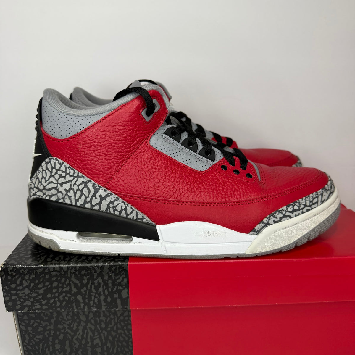 Jordan 3 Retro SE Unite (Used)