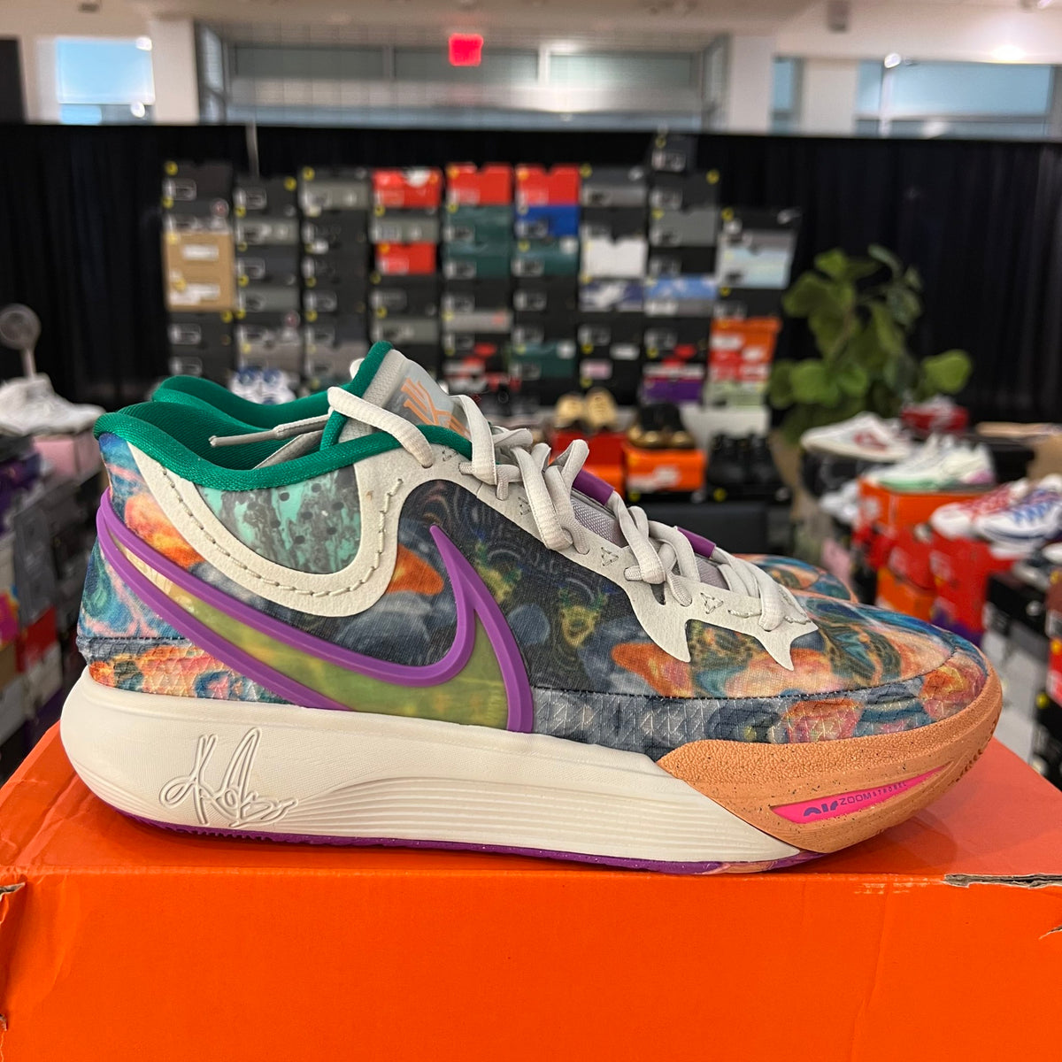 Nike Kyrie 8 Circle Of Life used rep box