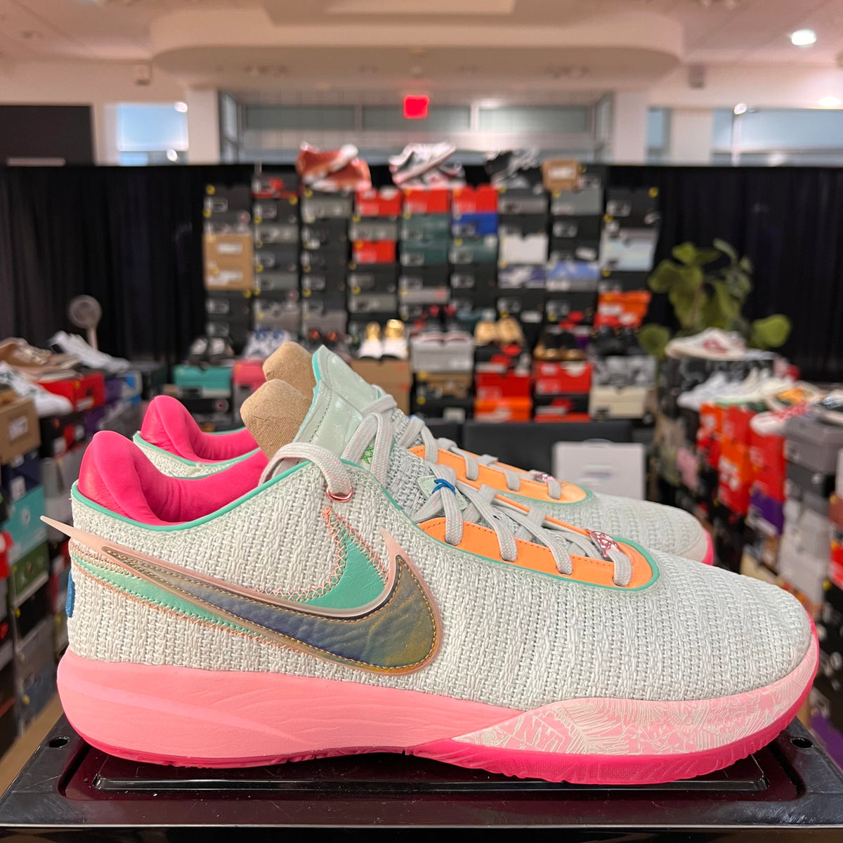 Nike LeBron 20 Time Machine used no box