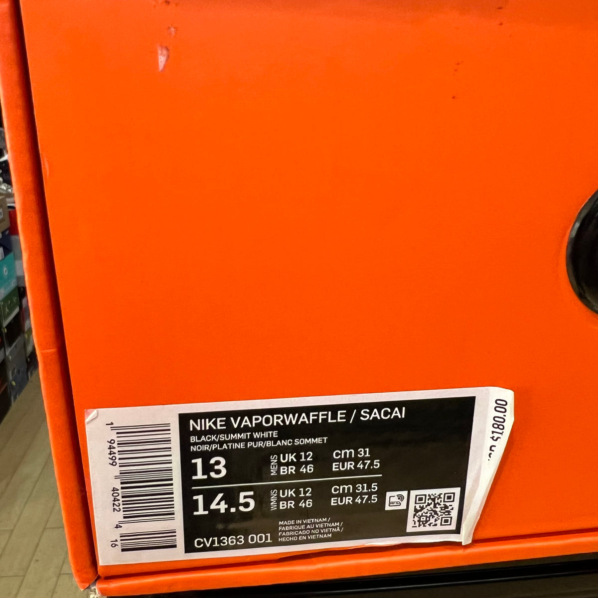 Nike Vaporwaffle sacai Black White used