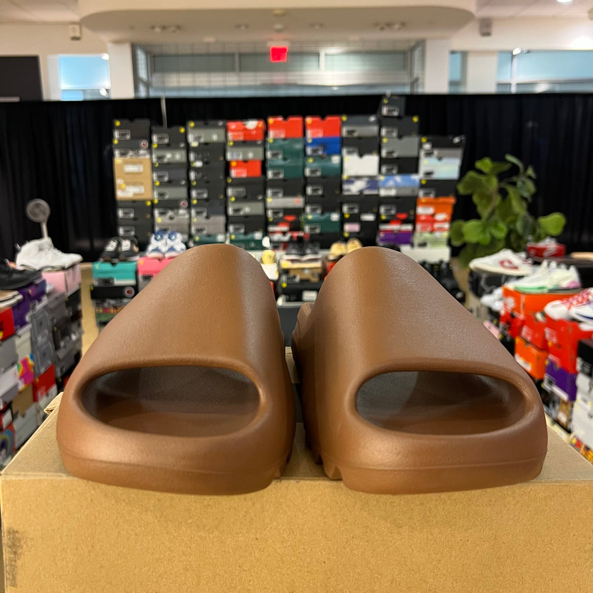adidas Yeezy Slide Flax used