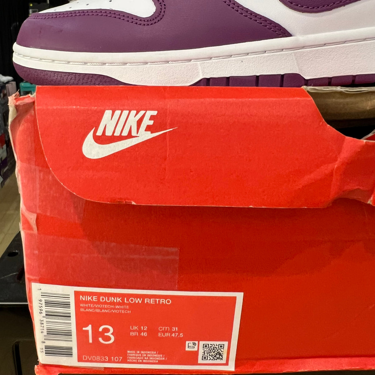 Nike Dunk Low White Viotech used damaged box 