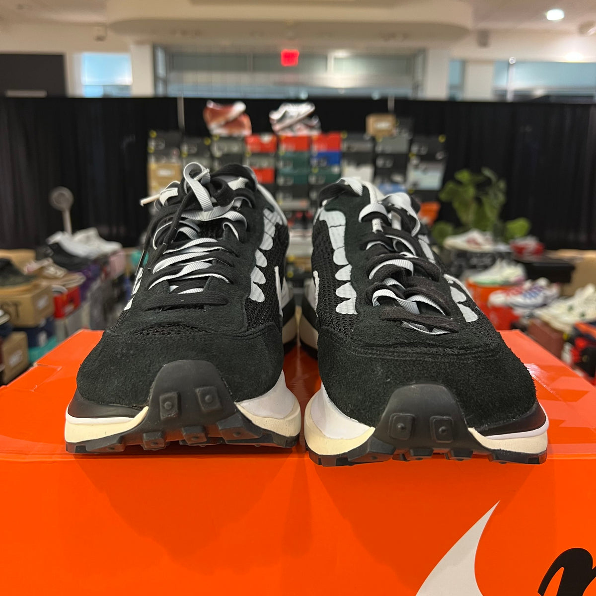 Nike Vaporwaffle sacai Black White used