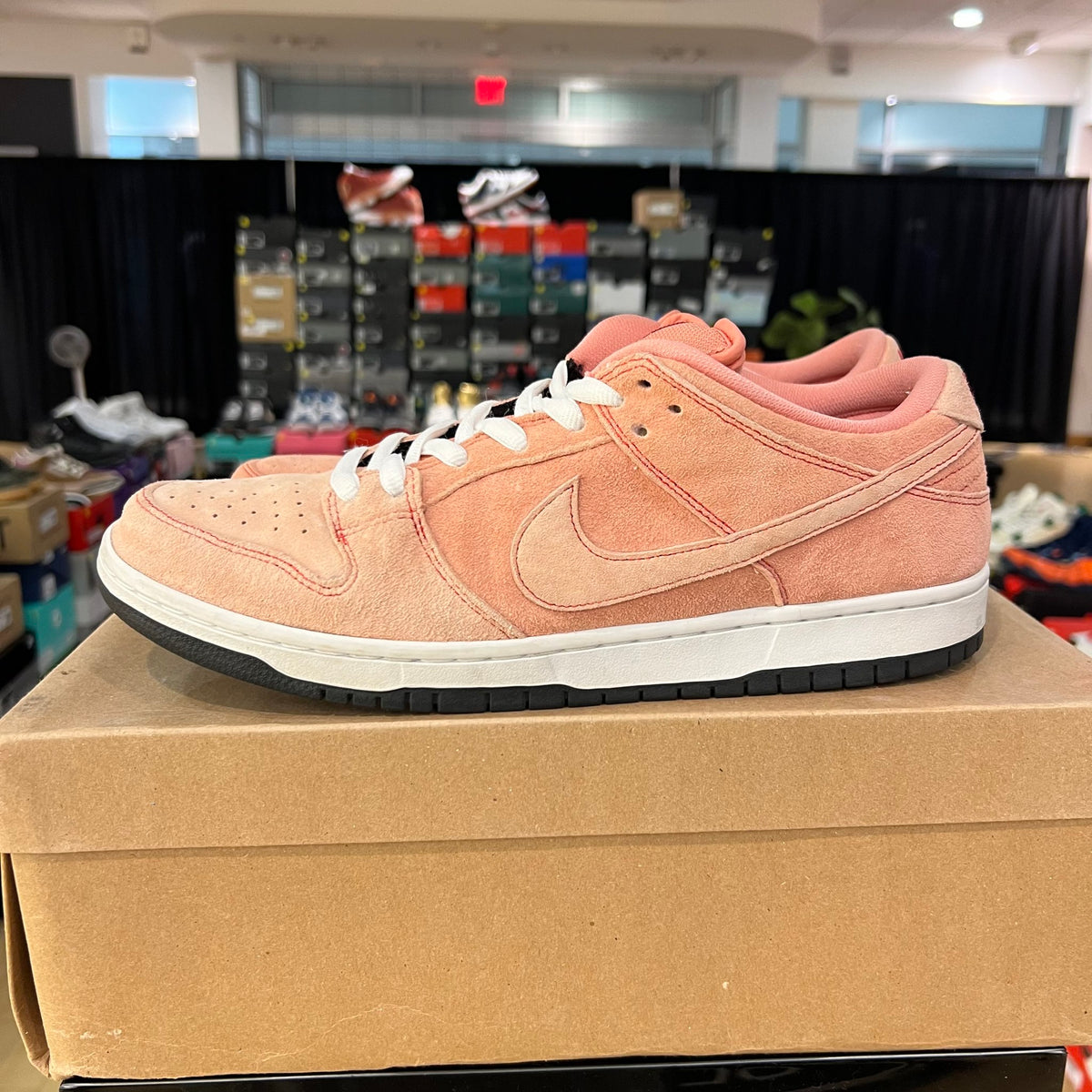 Nike SB Dunk Low Pink Pig used rep box