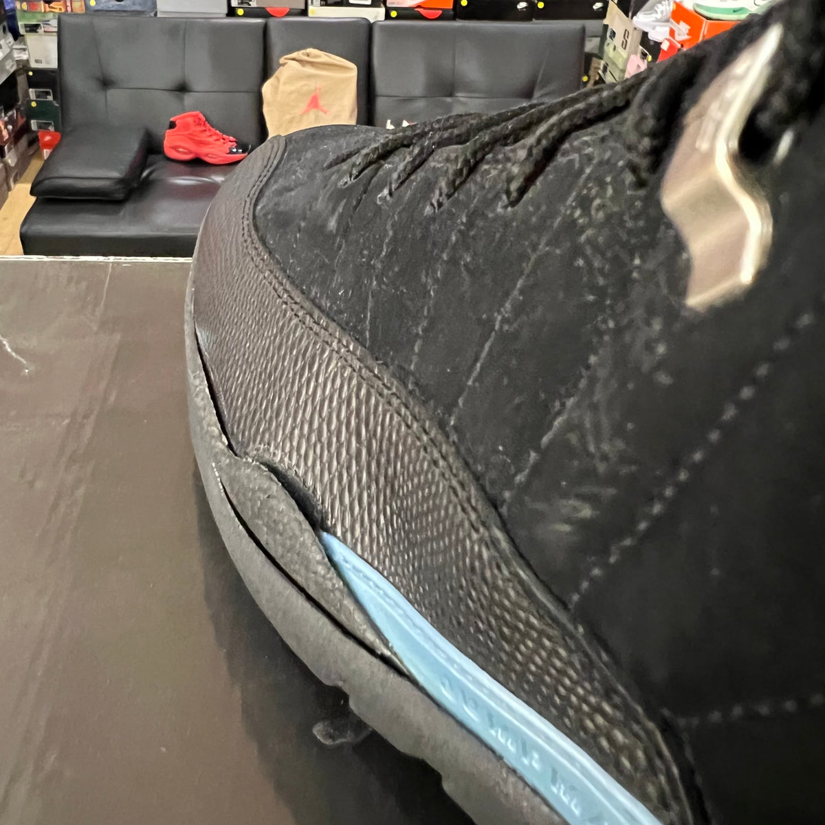 Jordan 12 Retro Nubuck (2009) used separating 