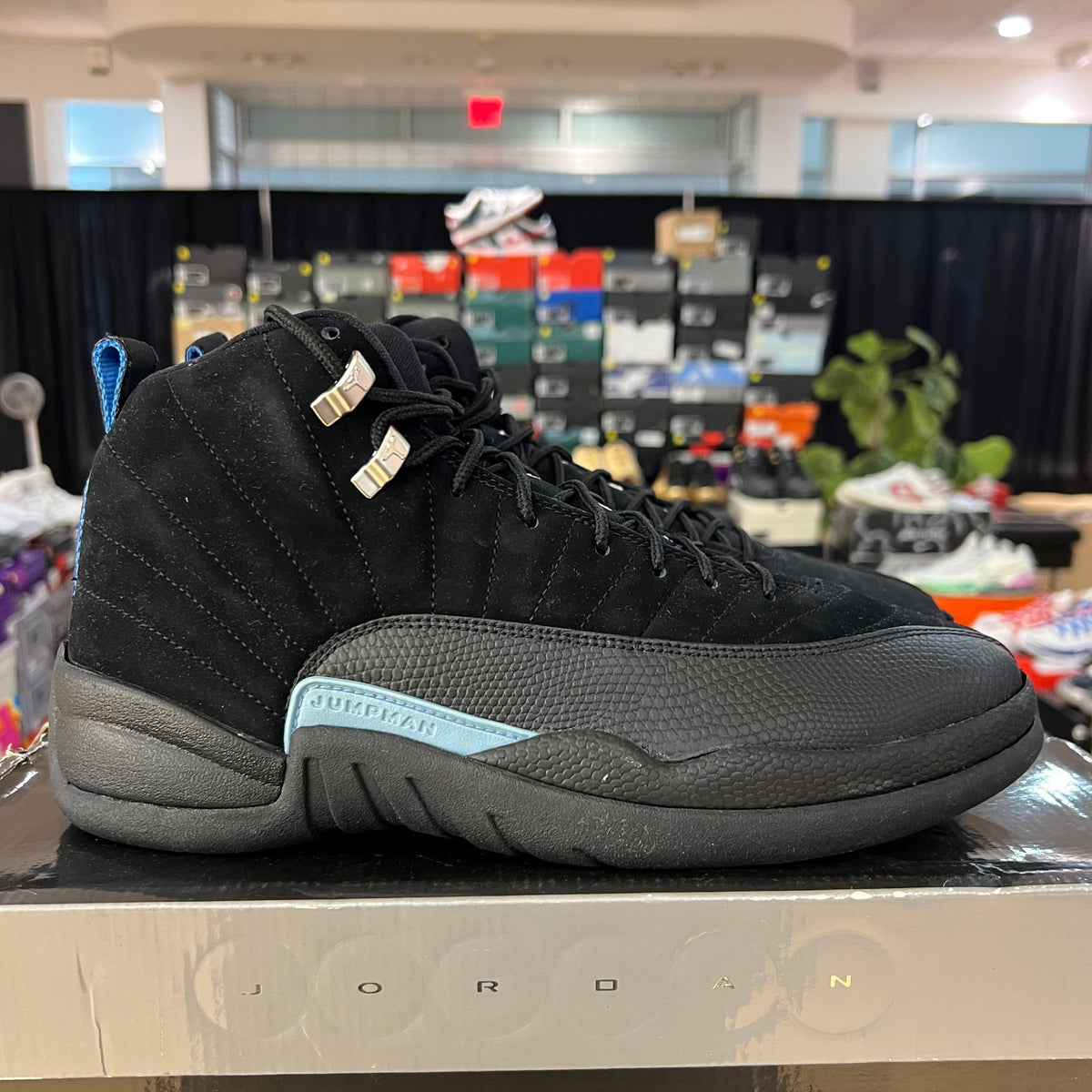 Jordan 12 Retro Nubuck (2009) used separating 