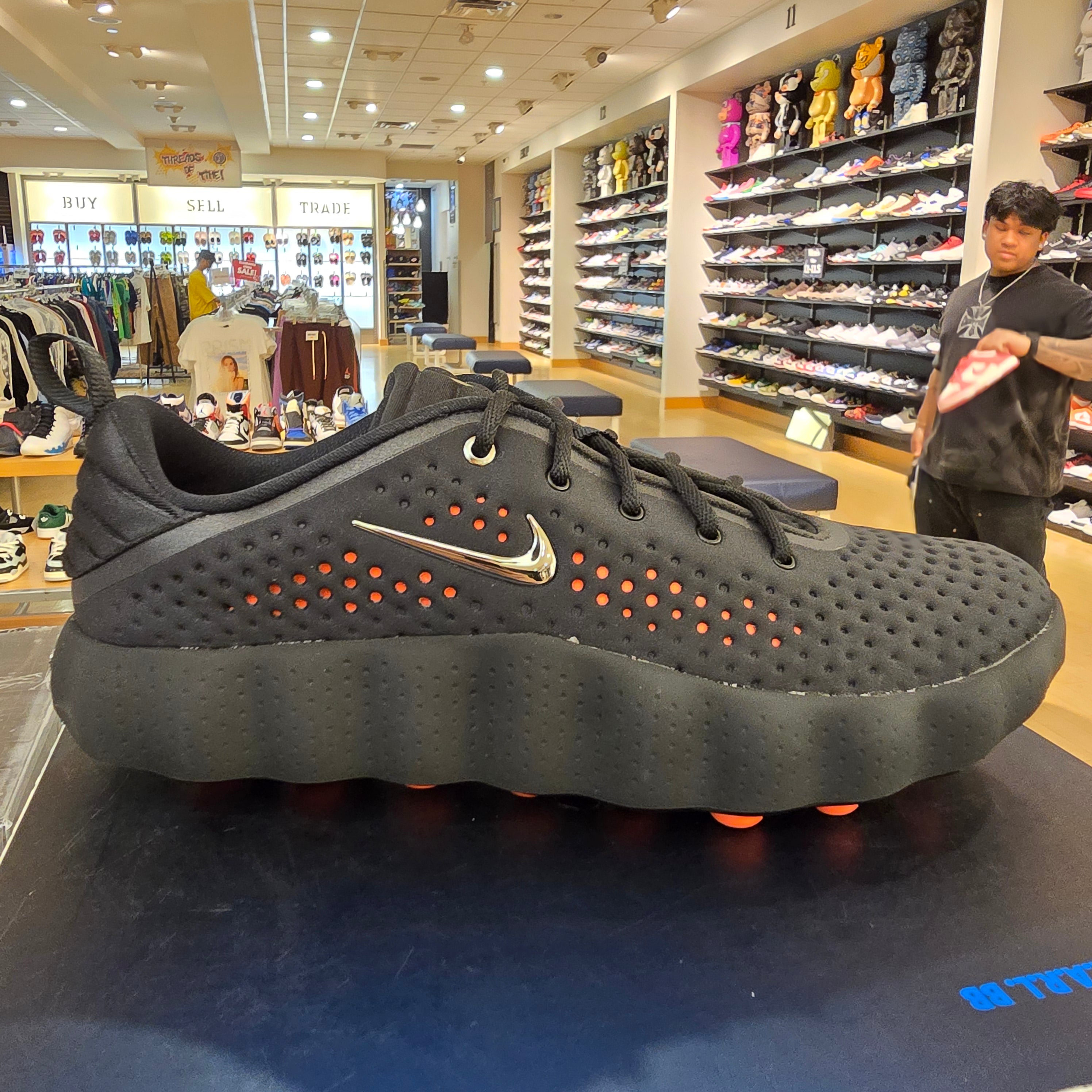 Nike Mind 002 Black Hyper Crimson SZ 11