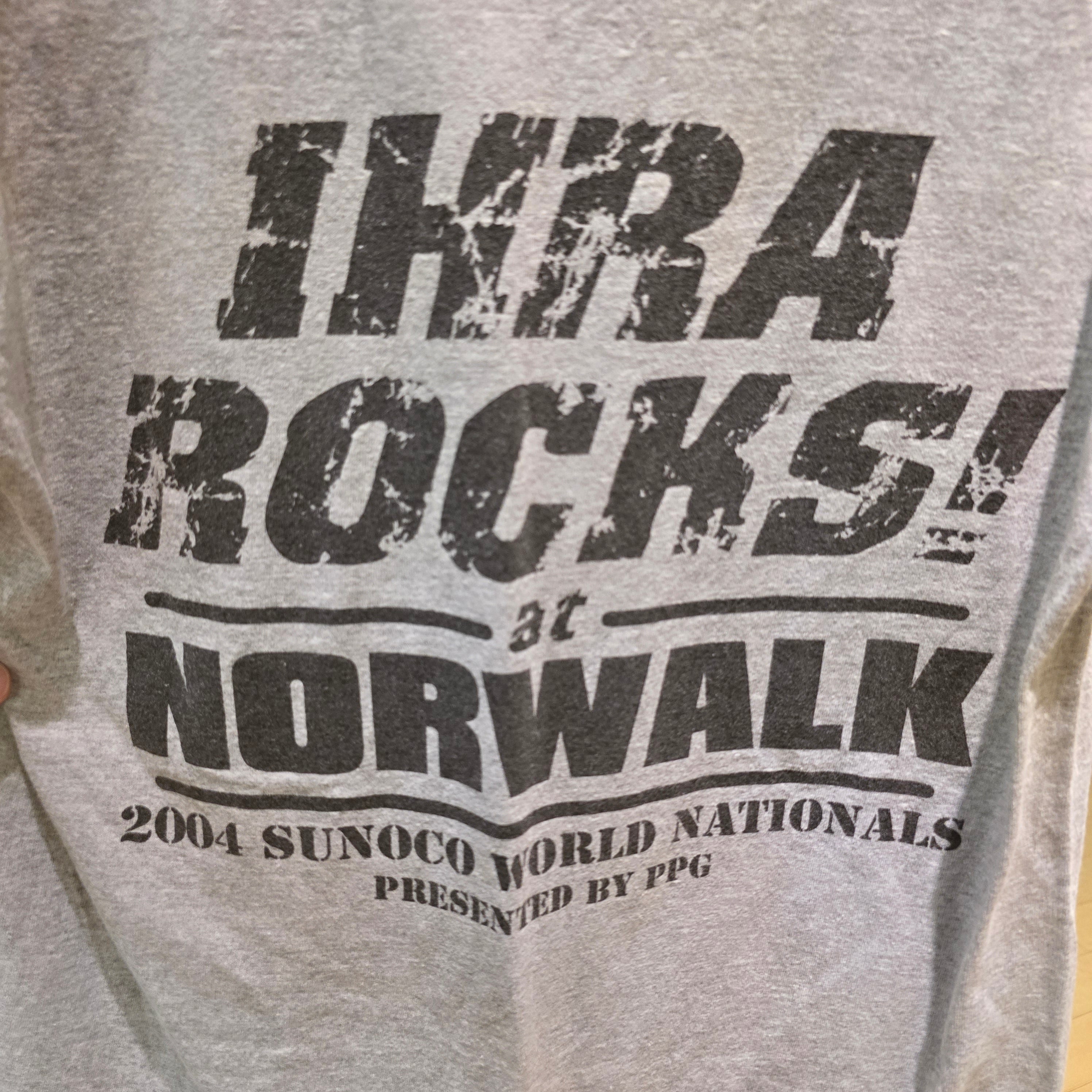 2004 Dragster Nationals Hooters Racing Tee Grey Size Medium