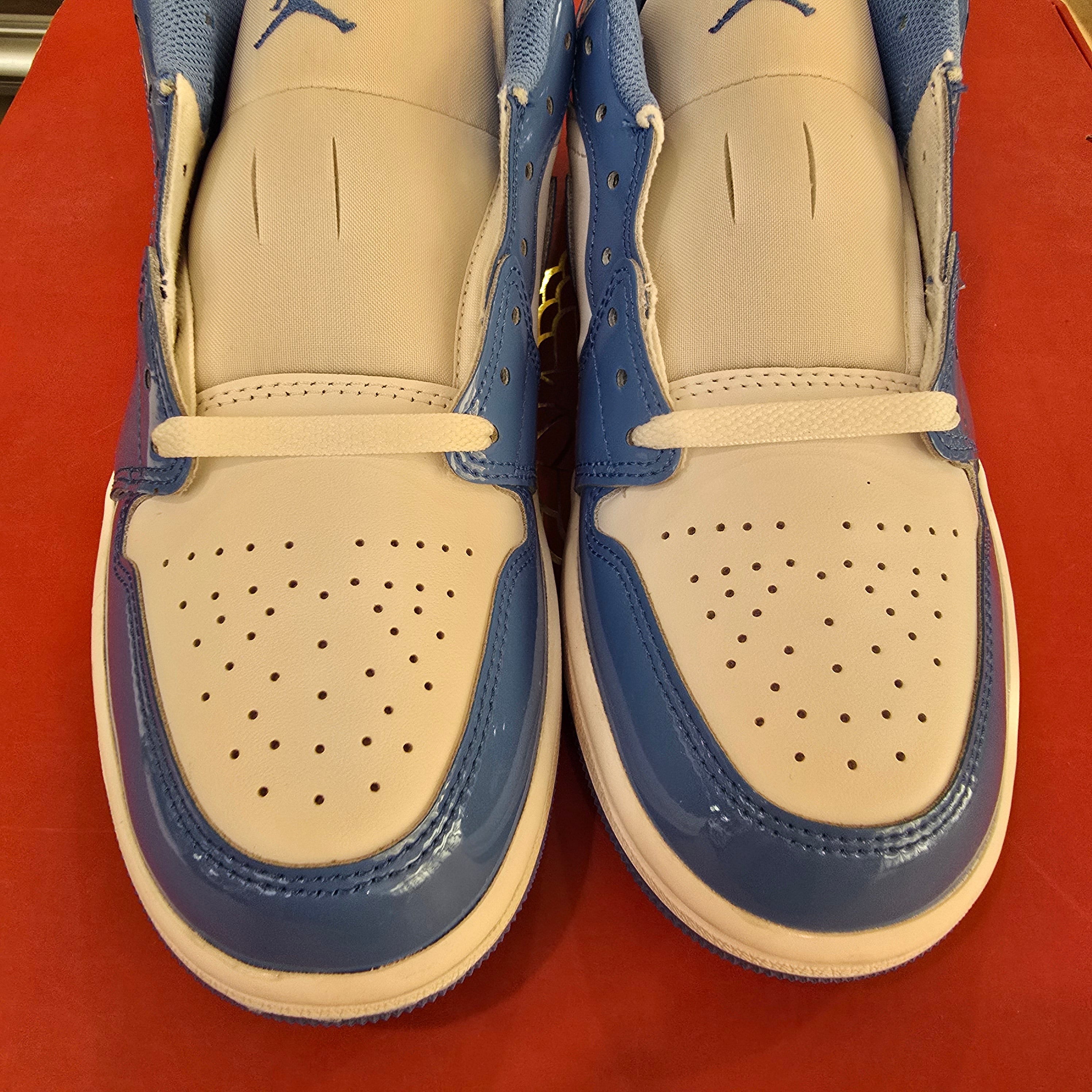 Jordan 1 Low SE Legend Blue Patent SZ 8.5