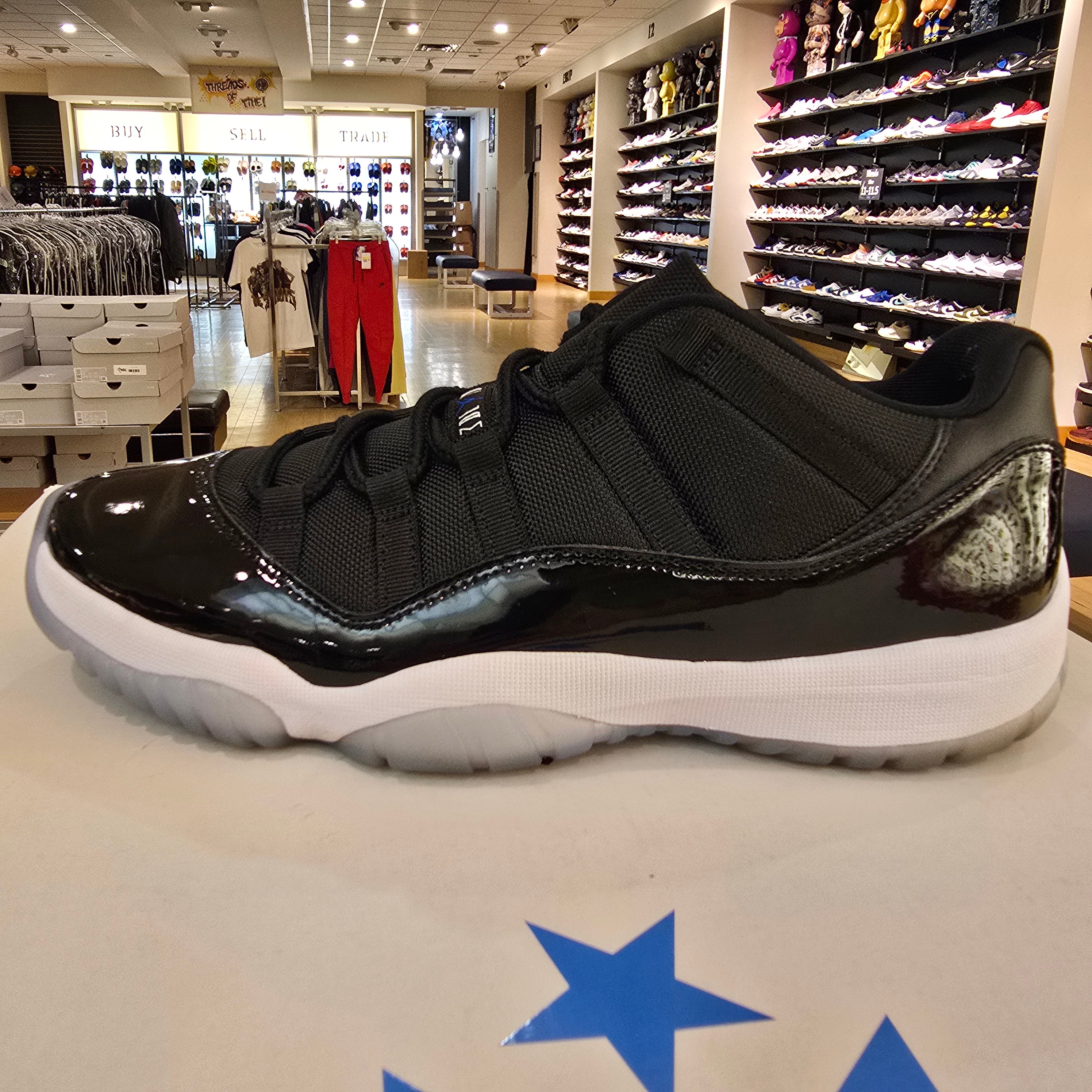 Jordan 11 Retro Low Space Jam SZ 10.5 USED NO BOX