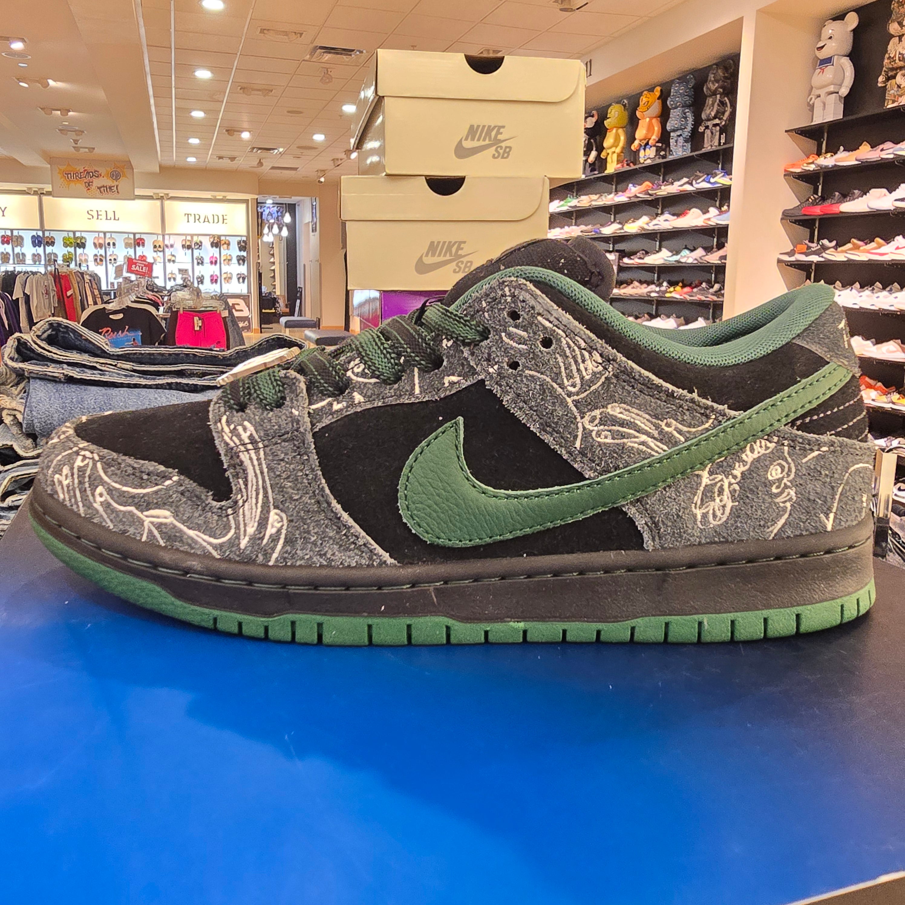 Nike SB Dunk Low There Skateboards SZ 7.5