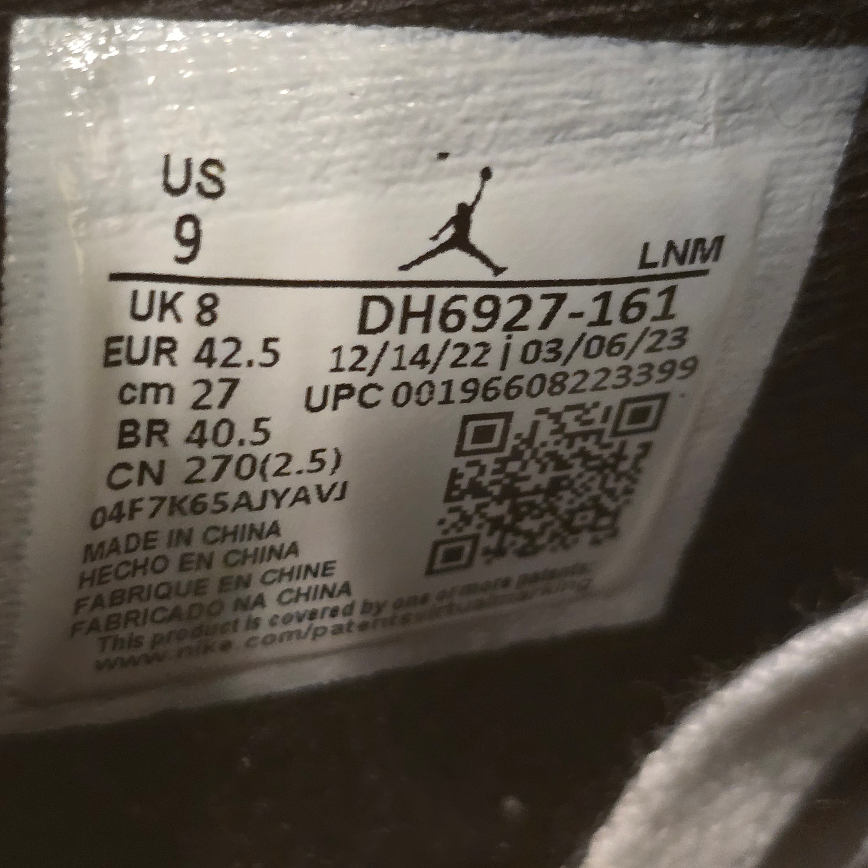 Jordan 4 Retro Red Cement SZ 9 USED