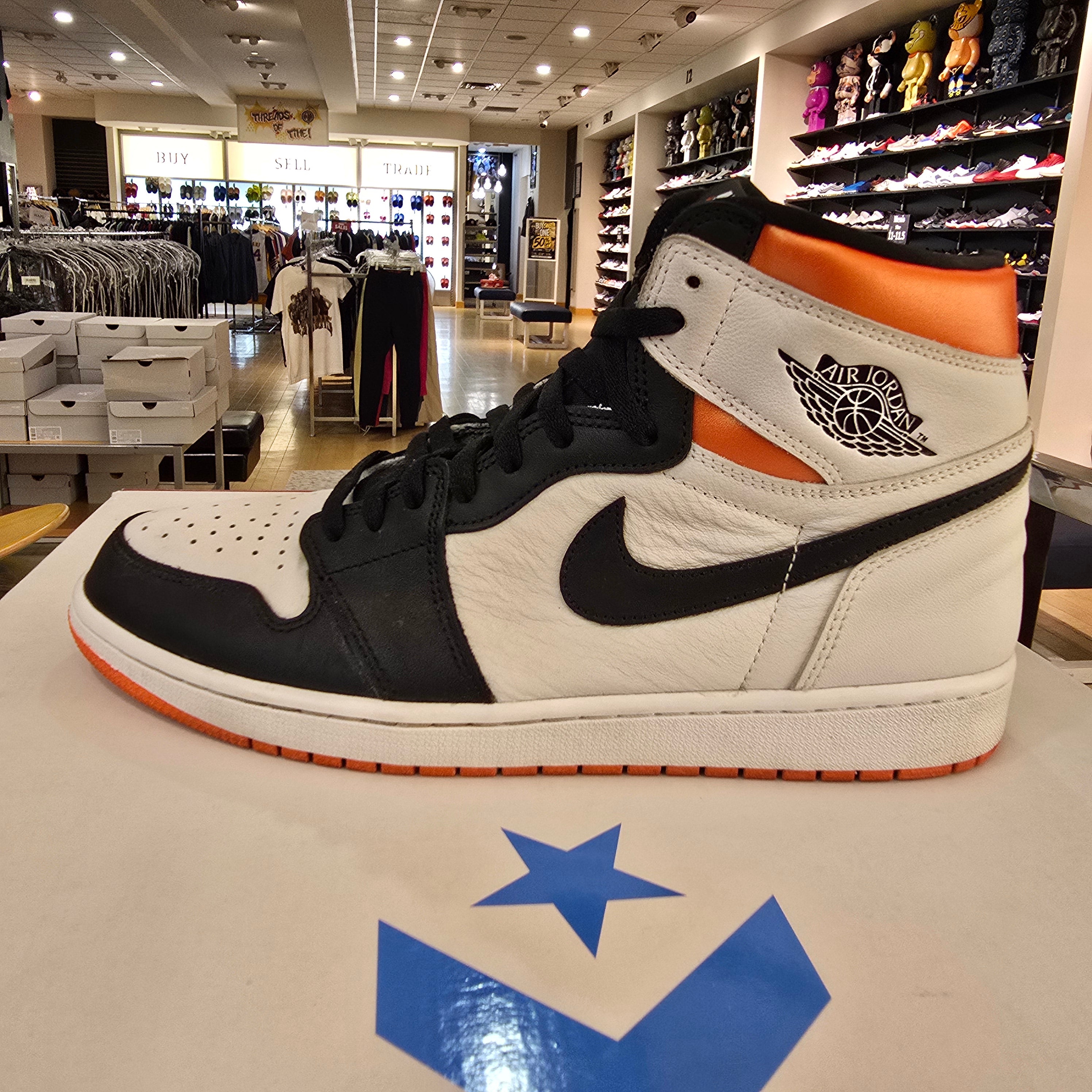Jordan 1 Retro High Electro Orange SZ 12 USED NO BOX