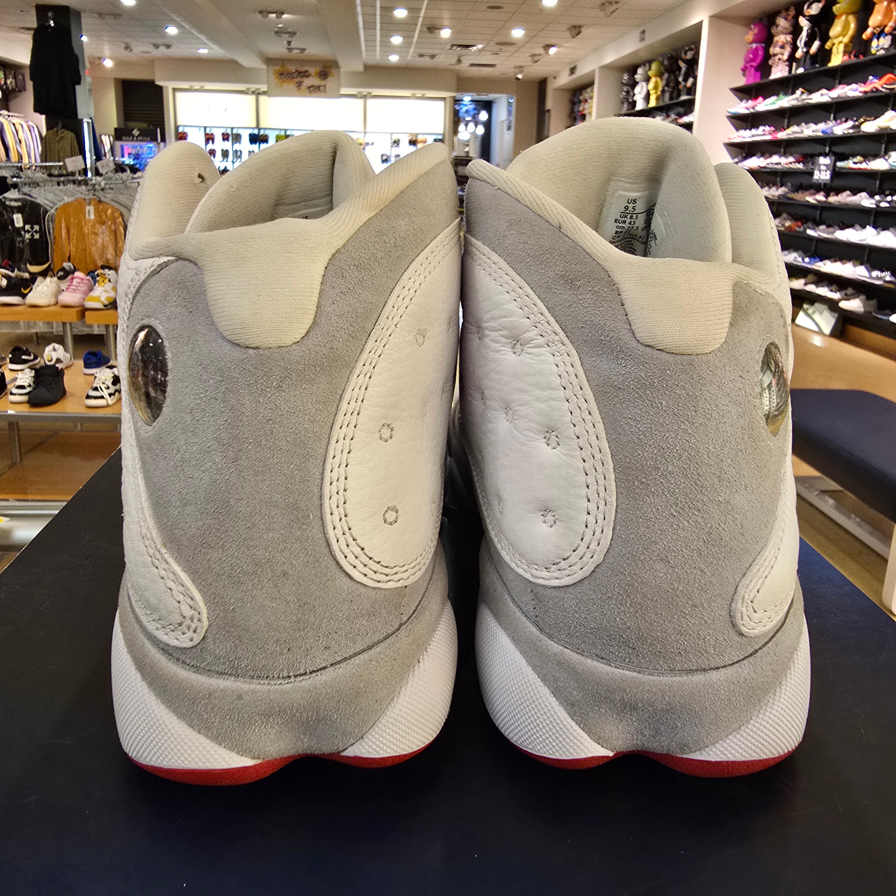 Jordan 13 Retro Wolf Grey SZ 9.5 USED