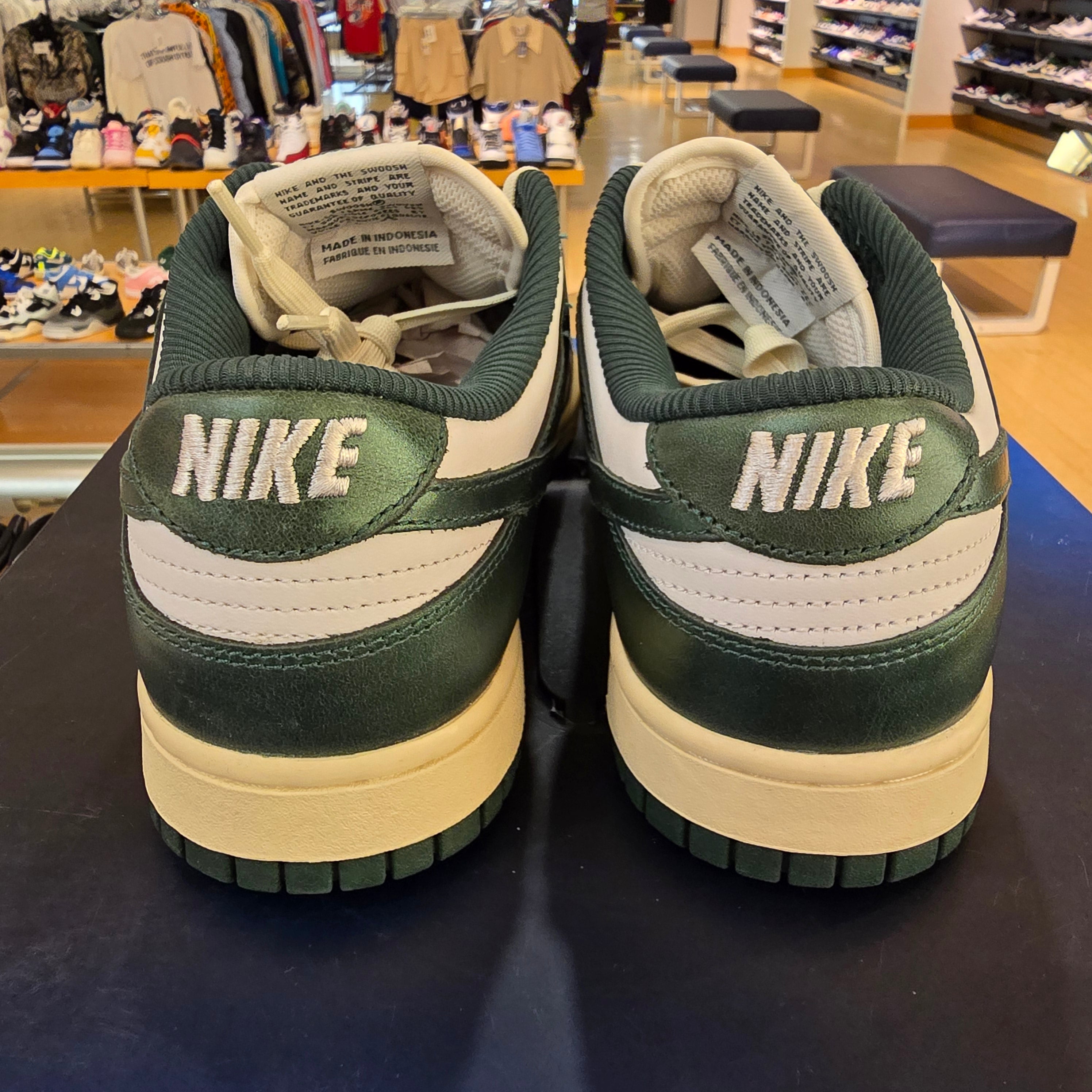 Nike Dunk Low Vintage Green Women's SZ 9.5/8M USED NO BOX