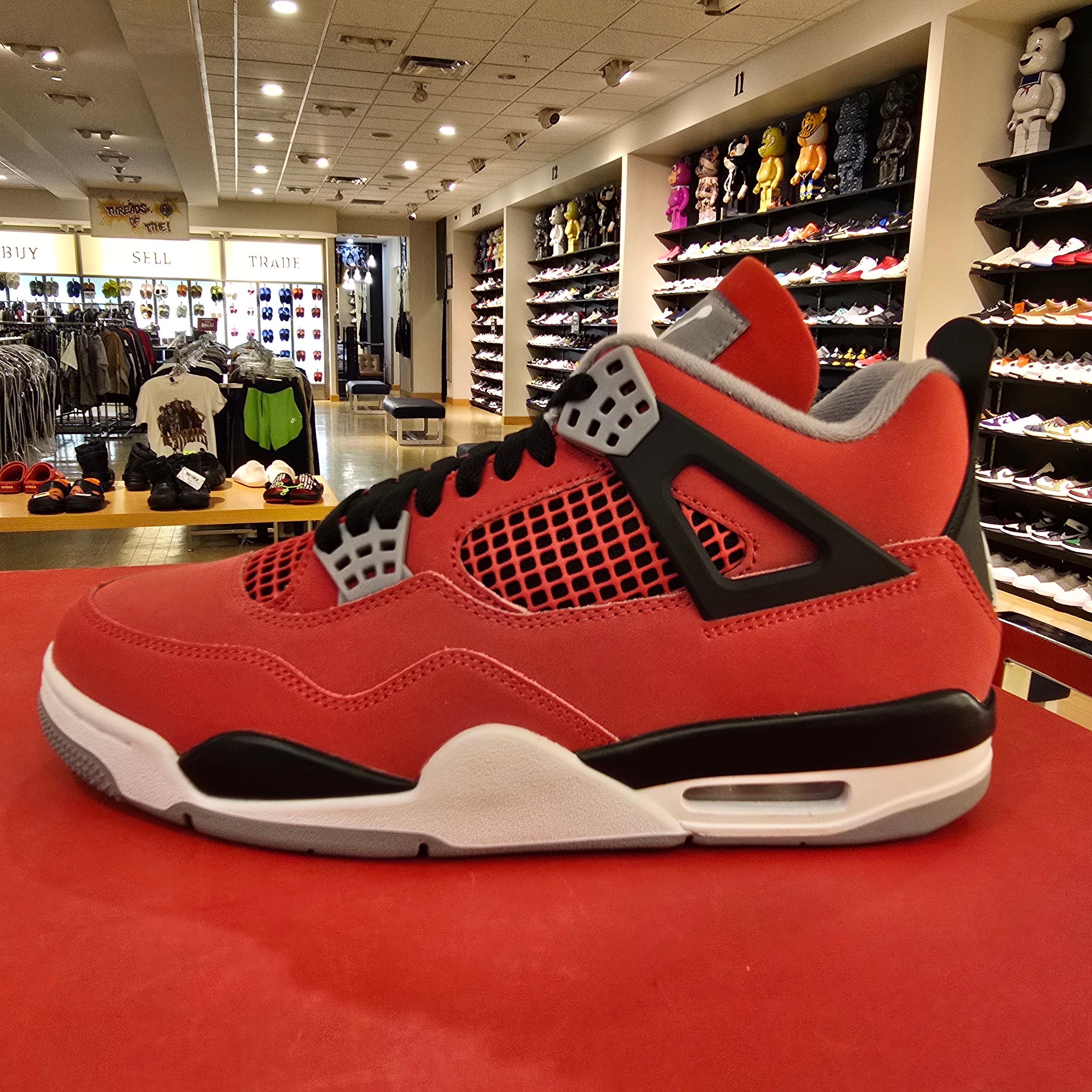 Jordan 4 Retro Toro Bravo (2026) SZ 9.5
