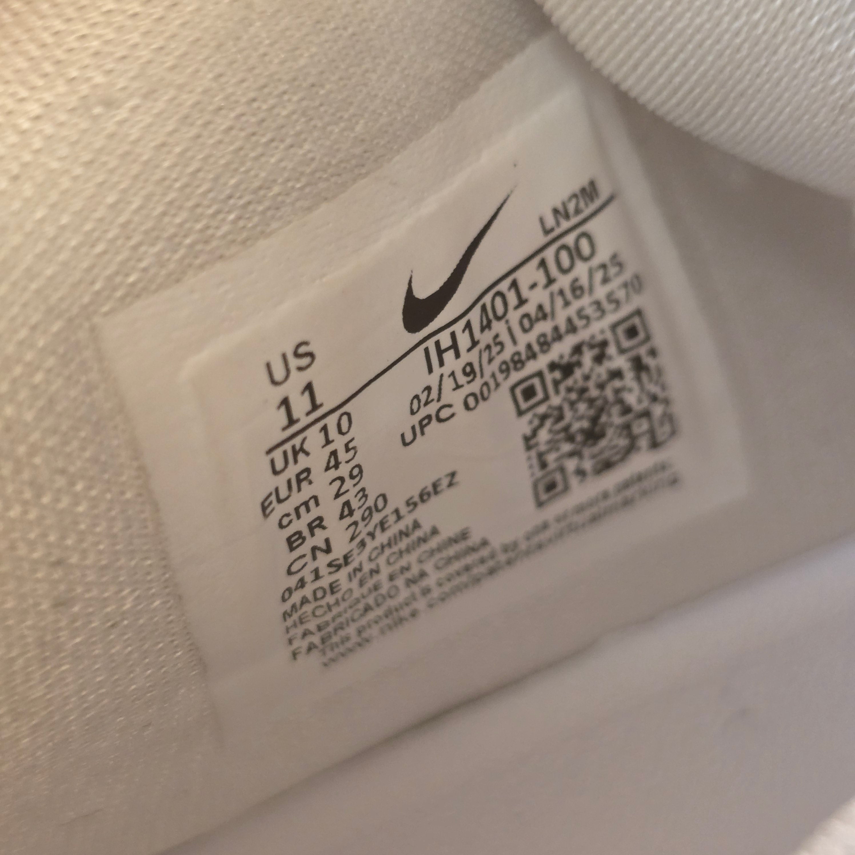 Kobe 9 Elite Low EM Protro White Court Purple SZ 11 USED