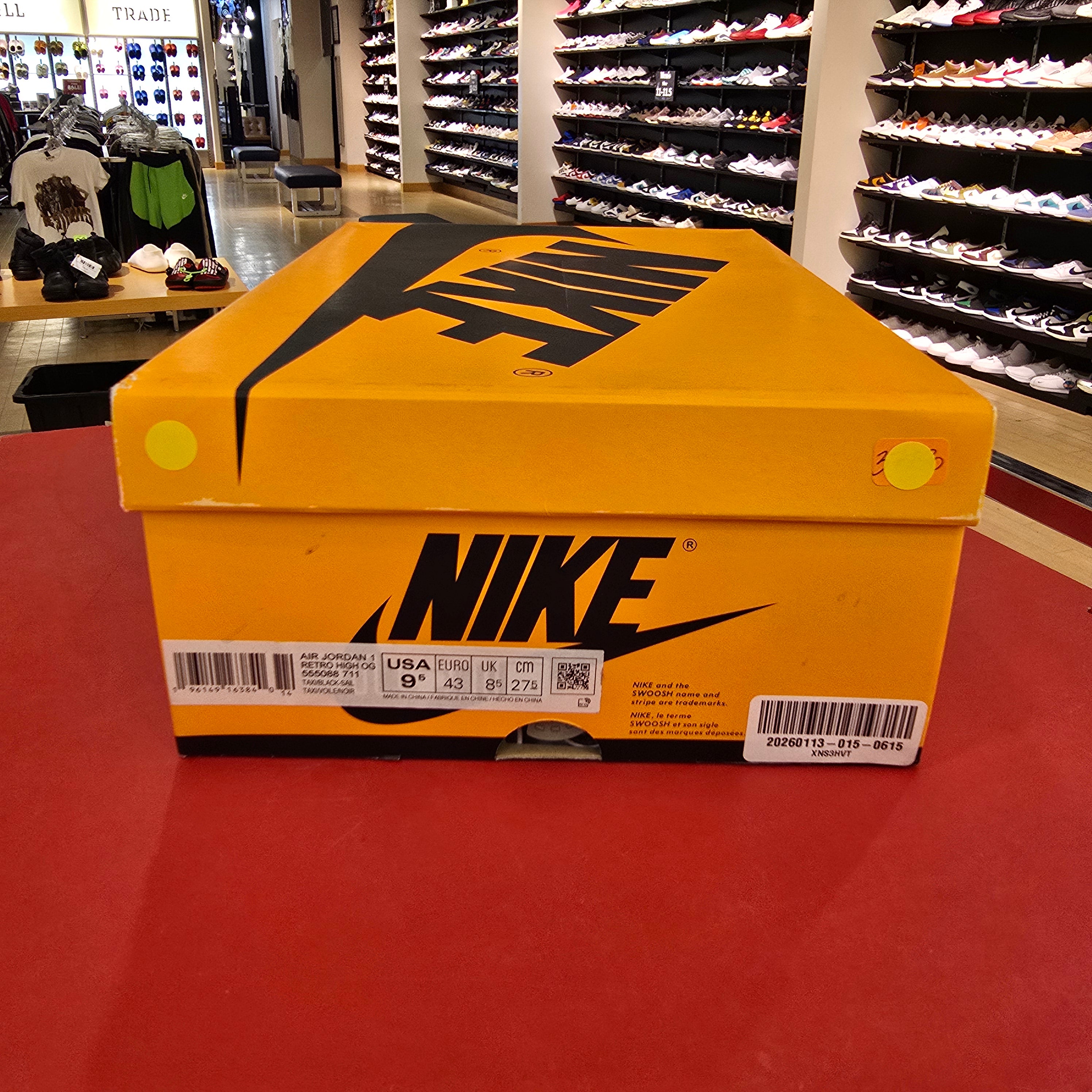 Jordan 1 Retro High OG Taxi SZ 9.5 USED