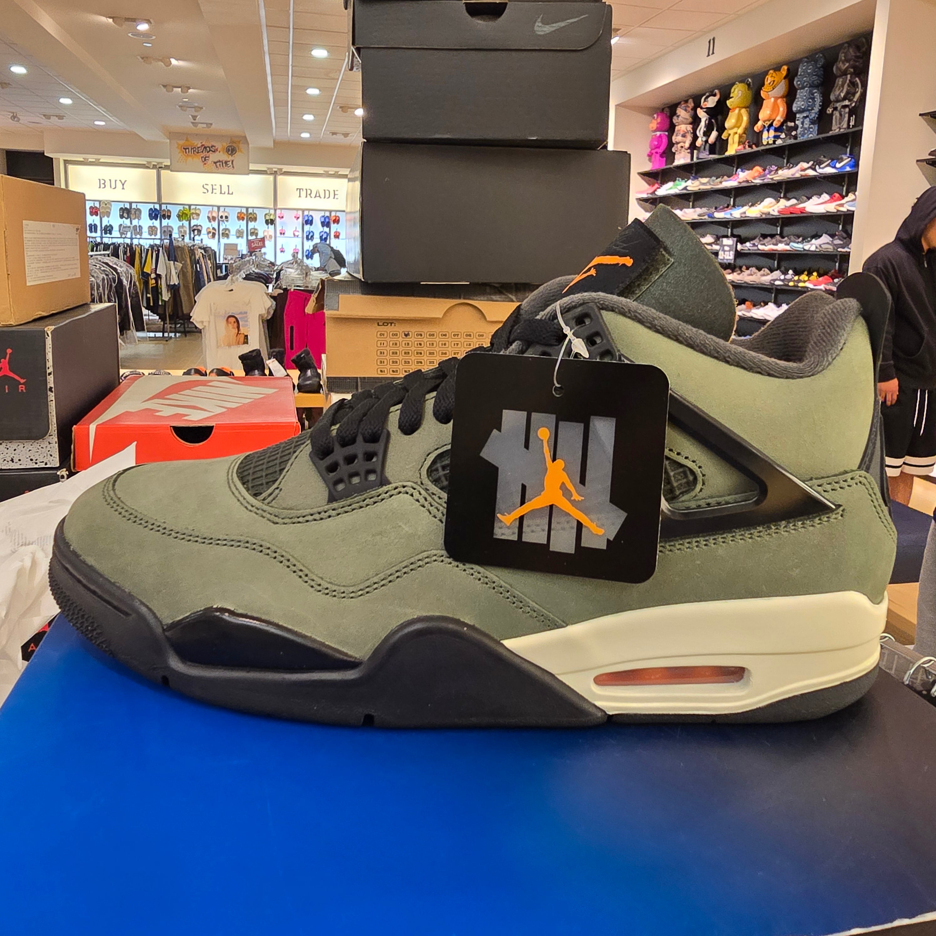 Jordan 4 Retro OG SP Undefeated (2025) SZ 12