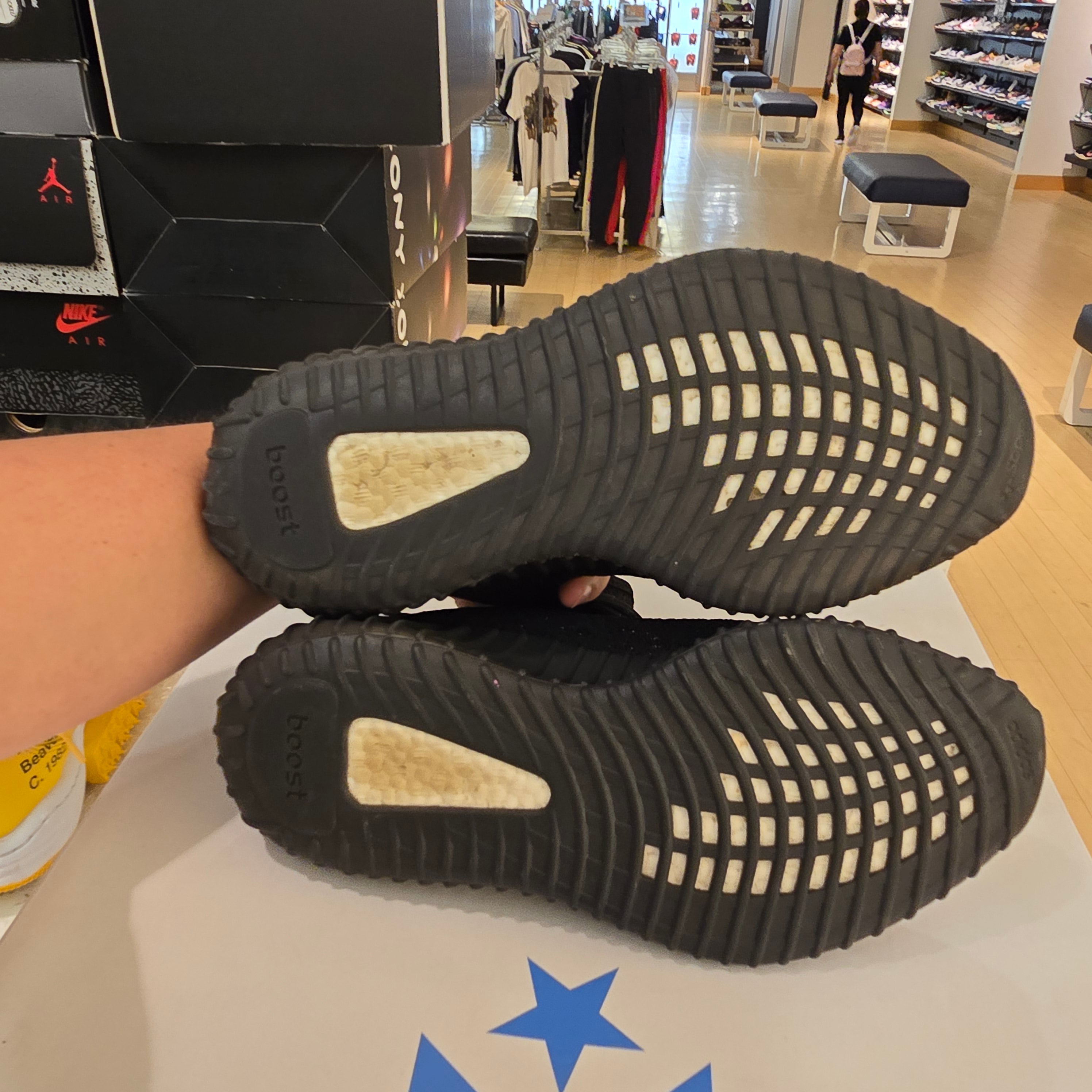 Adidas Yeezy Boost 350 V2 Core Black Red SZ 8.5 USED NO BOX