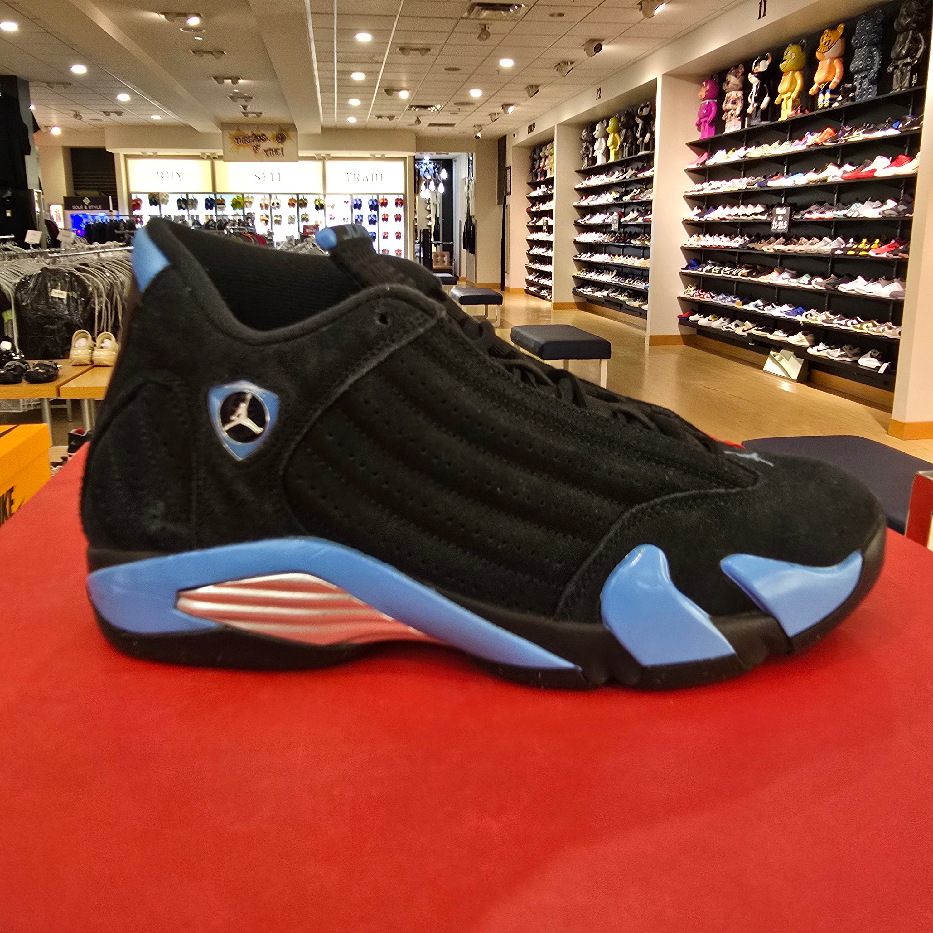 Jordan 14 Retro Black University Blue (2026) SZ 9 USED