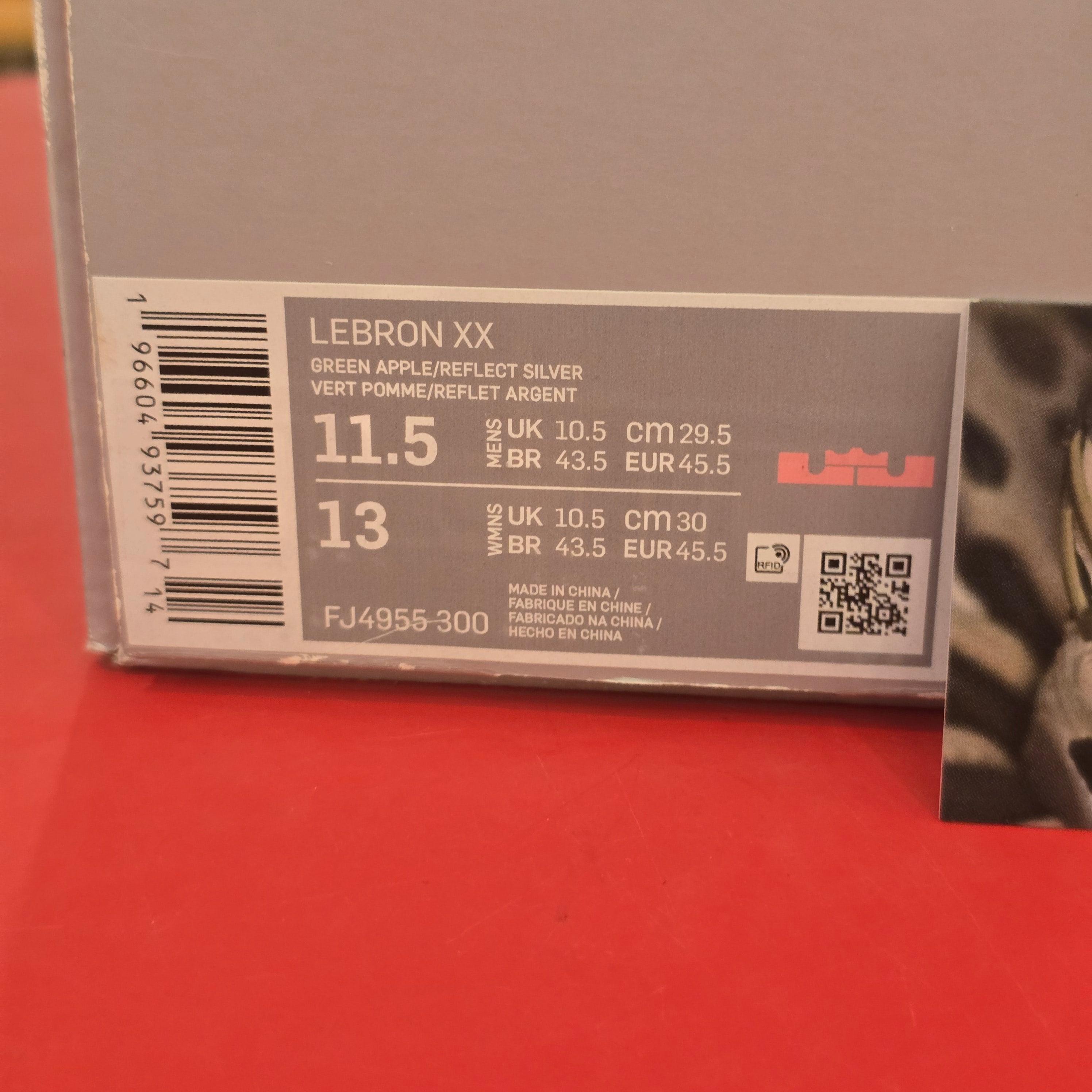 Nike LeBron 20 Stocking Stuffer SZ 11.5 USED