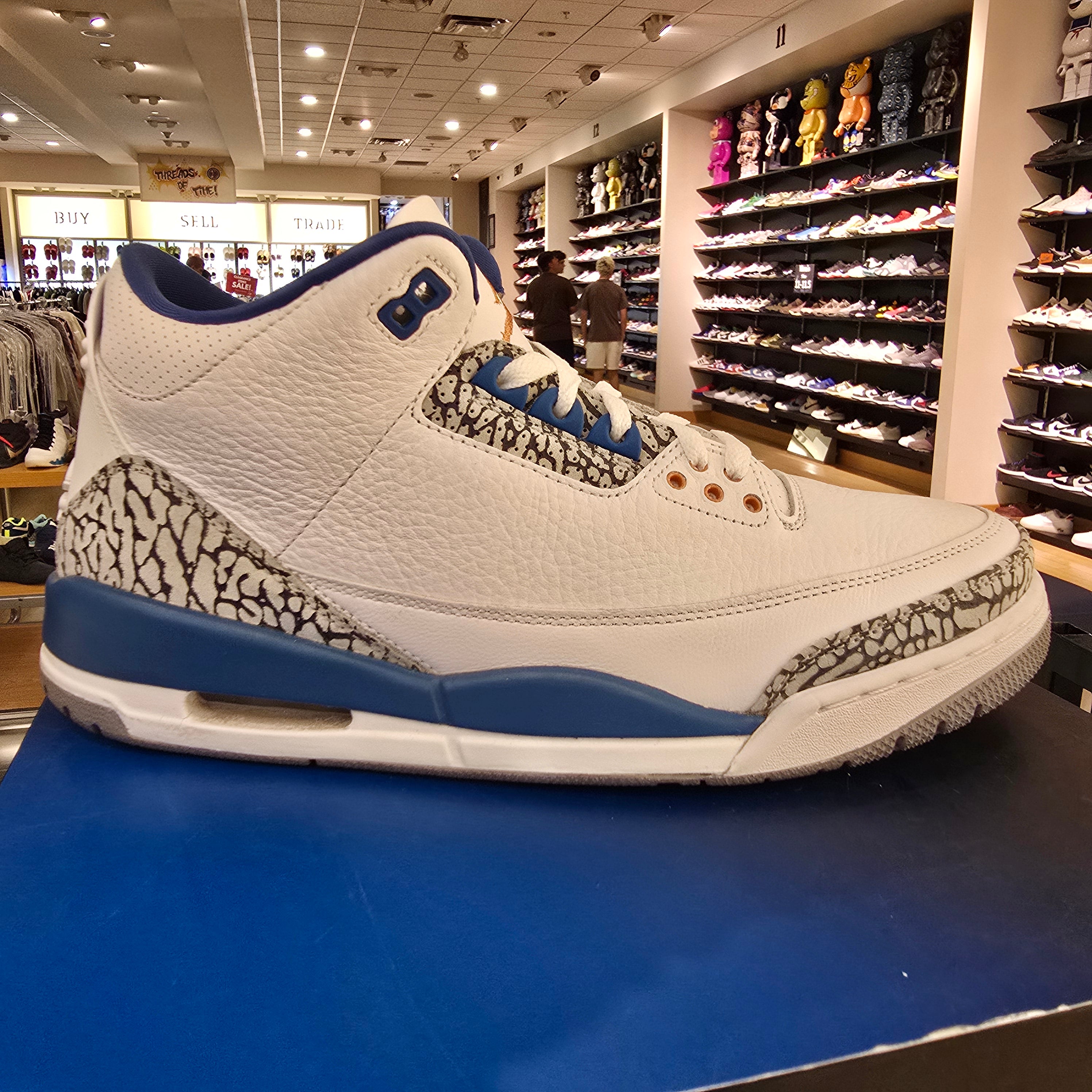 Jordan 3 Retro Wizards SZ 11 USED