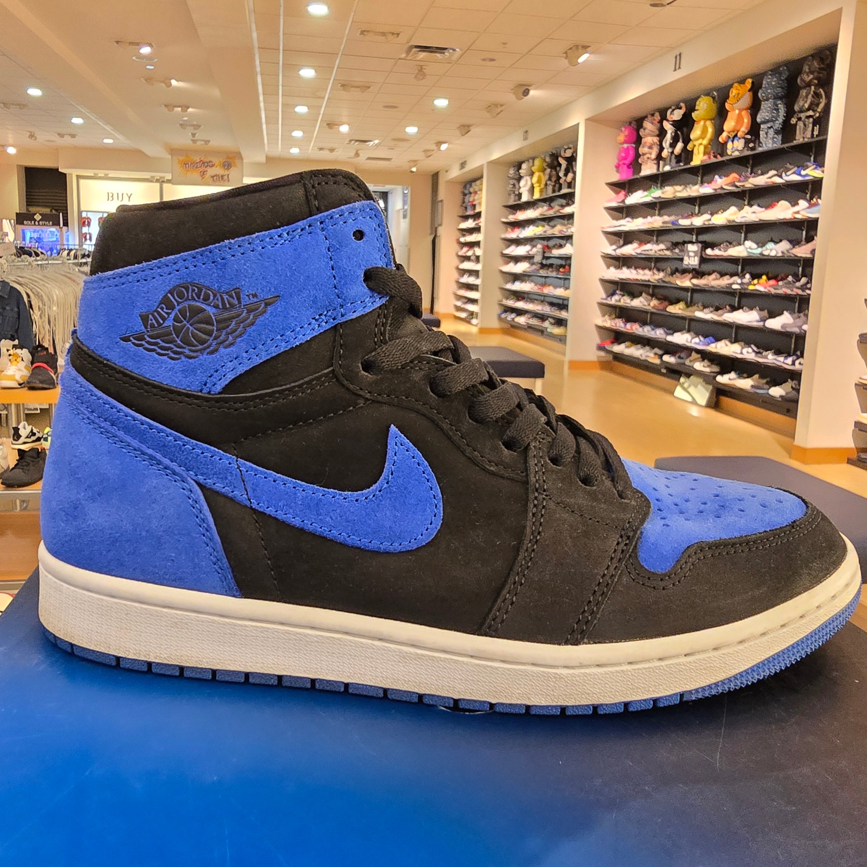 Jordan 1 Retro High OG Royal Reimagined SZ 9.5 USED