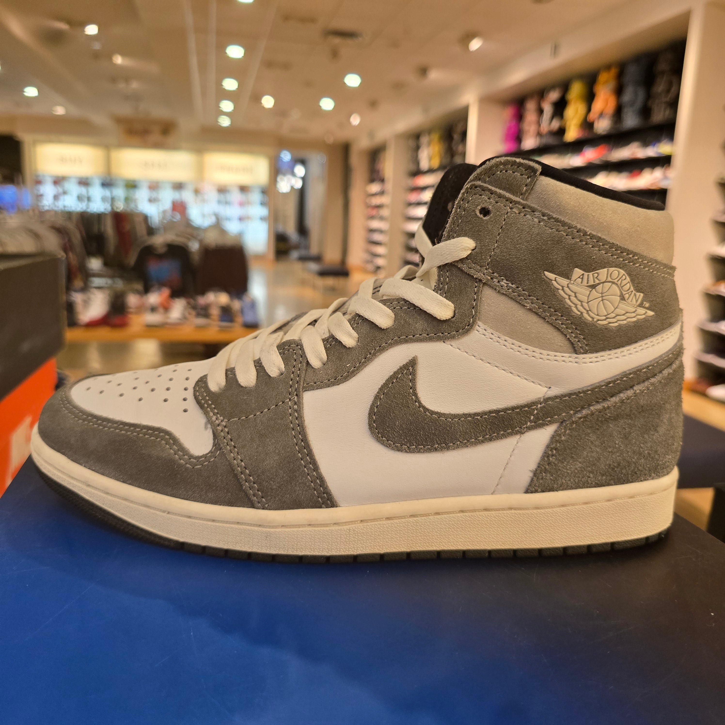 Jordan 1 Retro High OG Washed Black SZ 10 USED