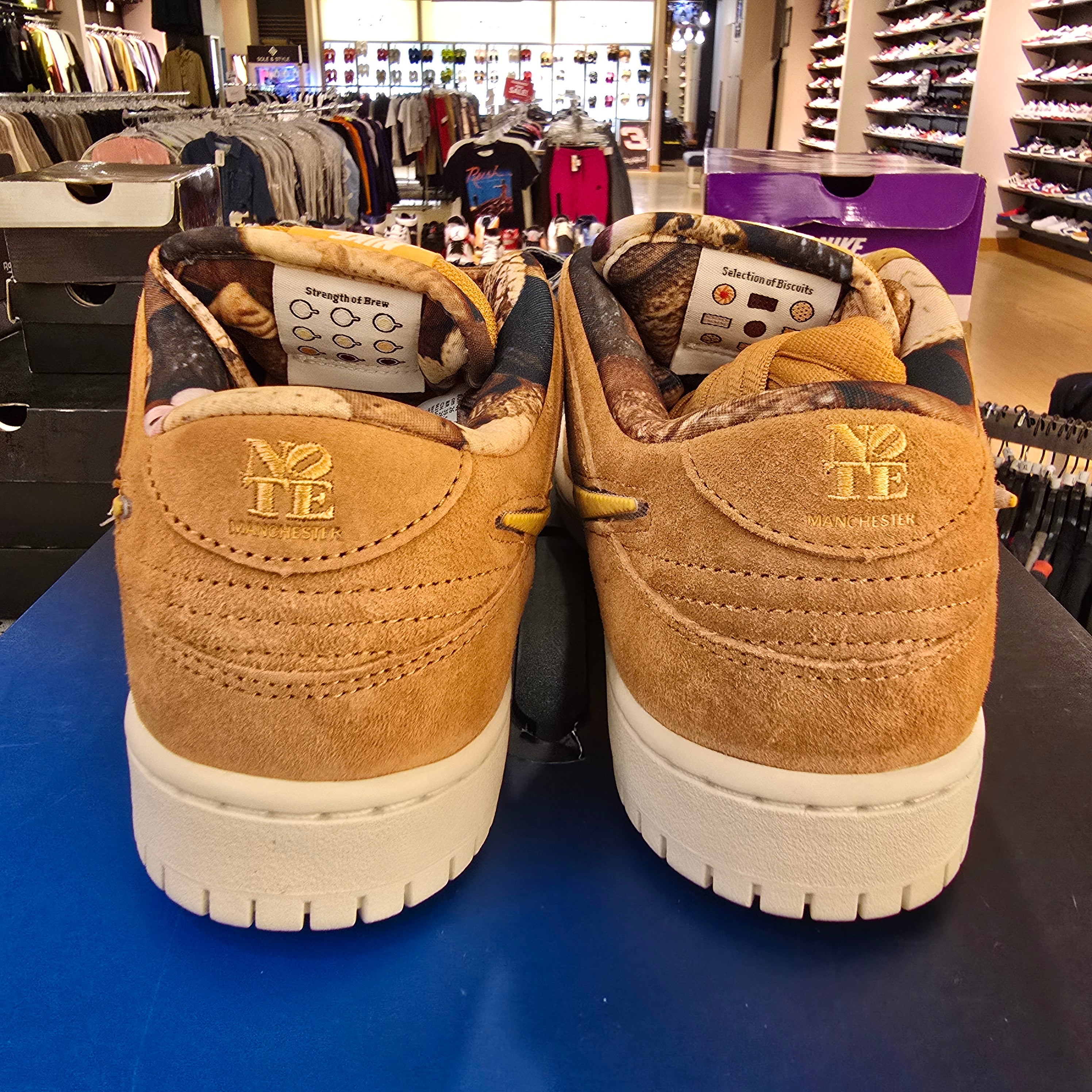 Nike SB Dunk Low Pro NOTE Shop Manchester Brew and Biscuits SZ 7.5
