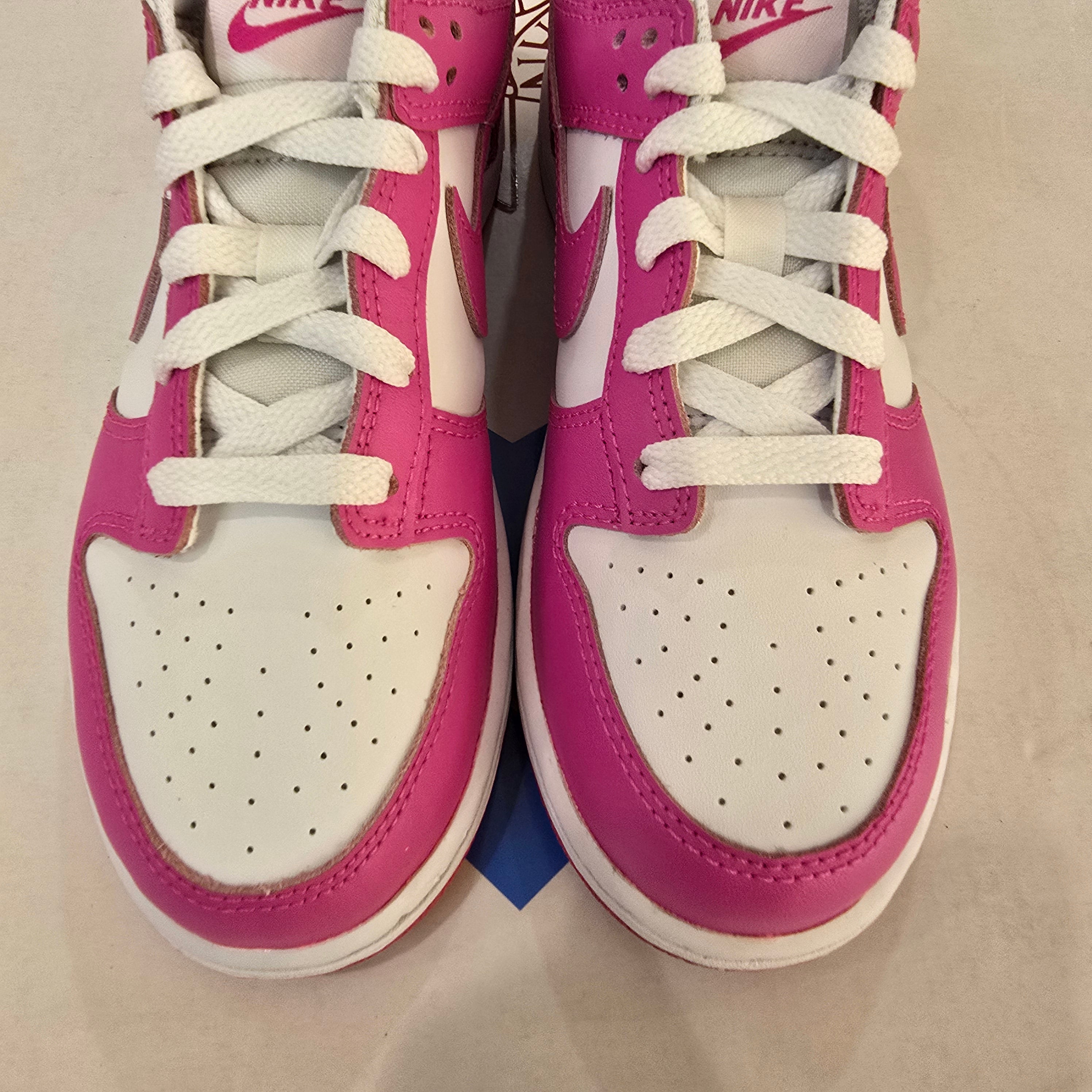 Nike Dunk Low Laser Fuchsia (PS) SZ 2Y