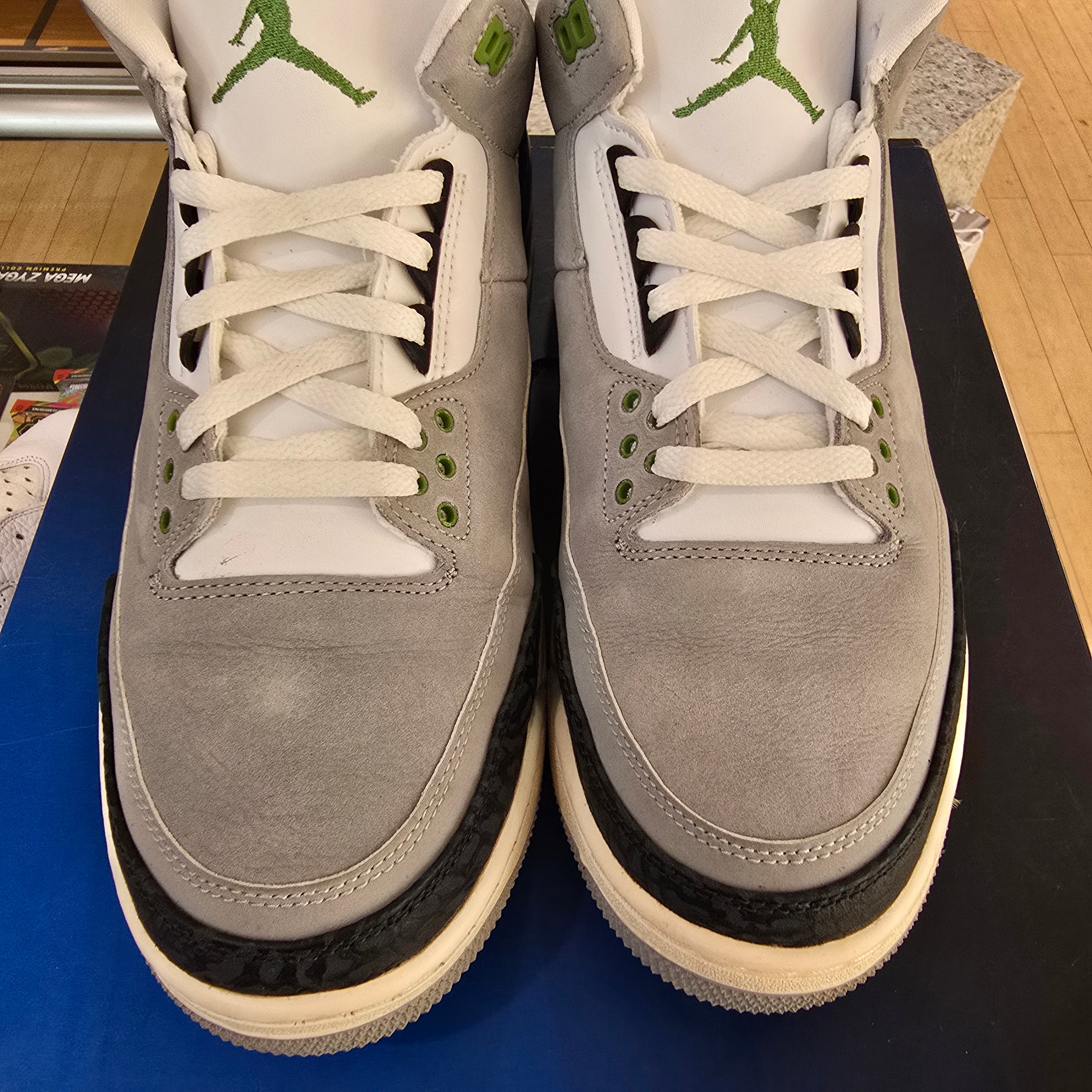 Jordan 3 Retro Chlorophyll SZ 12 USED