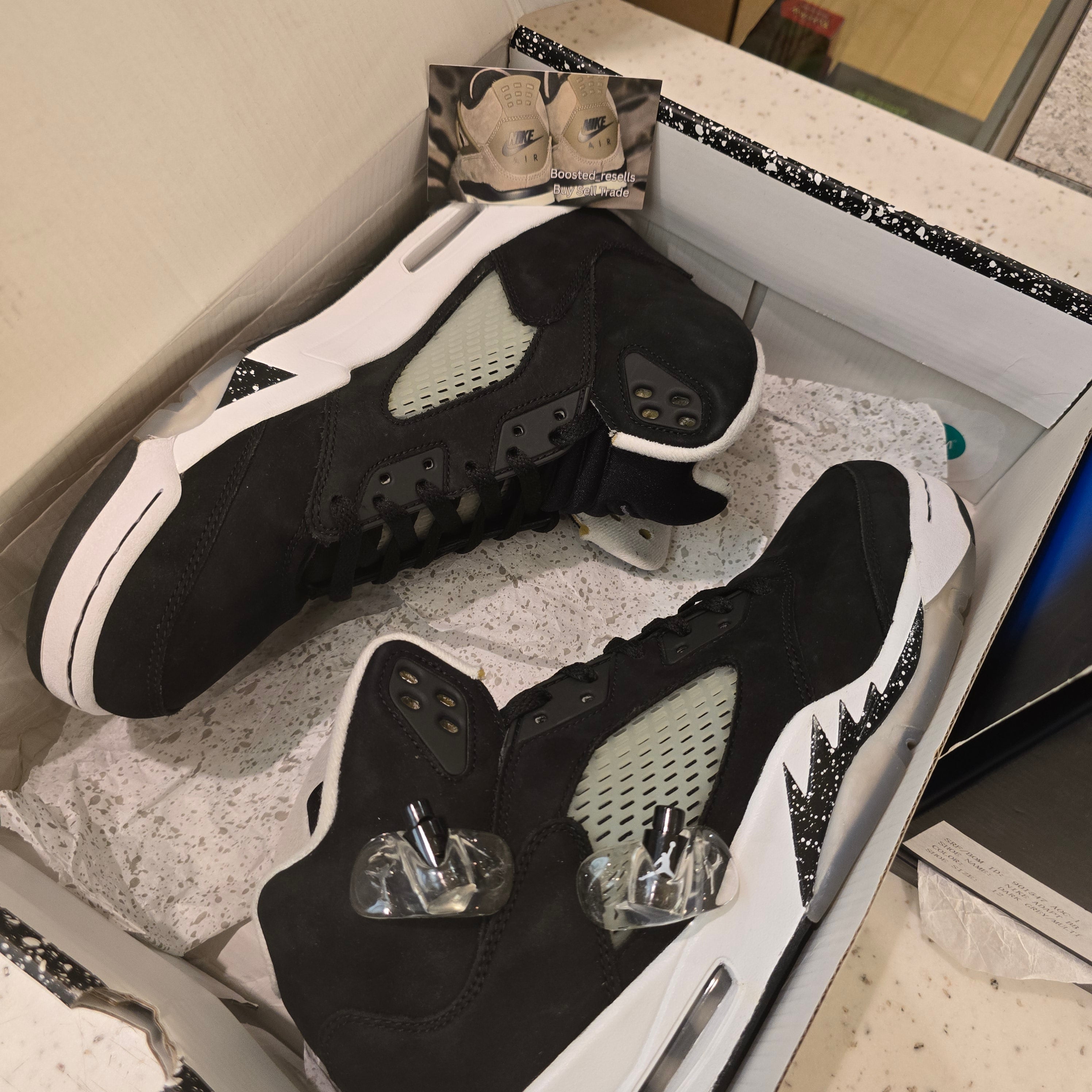 Jordan 5 Retro Moonlight (2021) SZ 10.5 USED