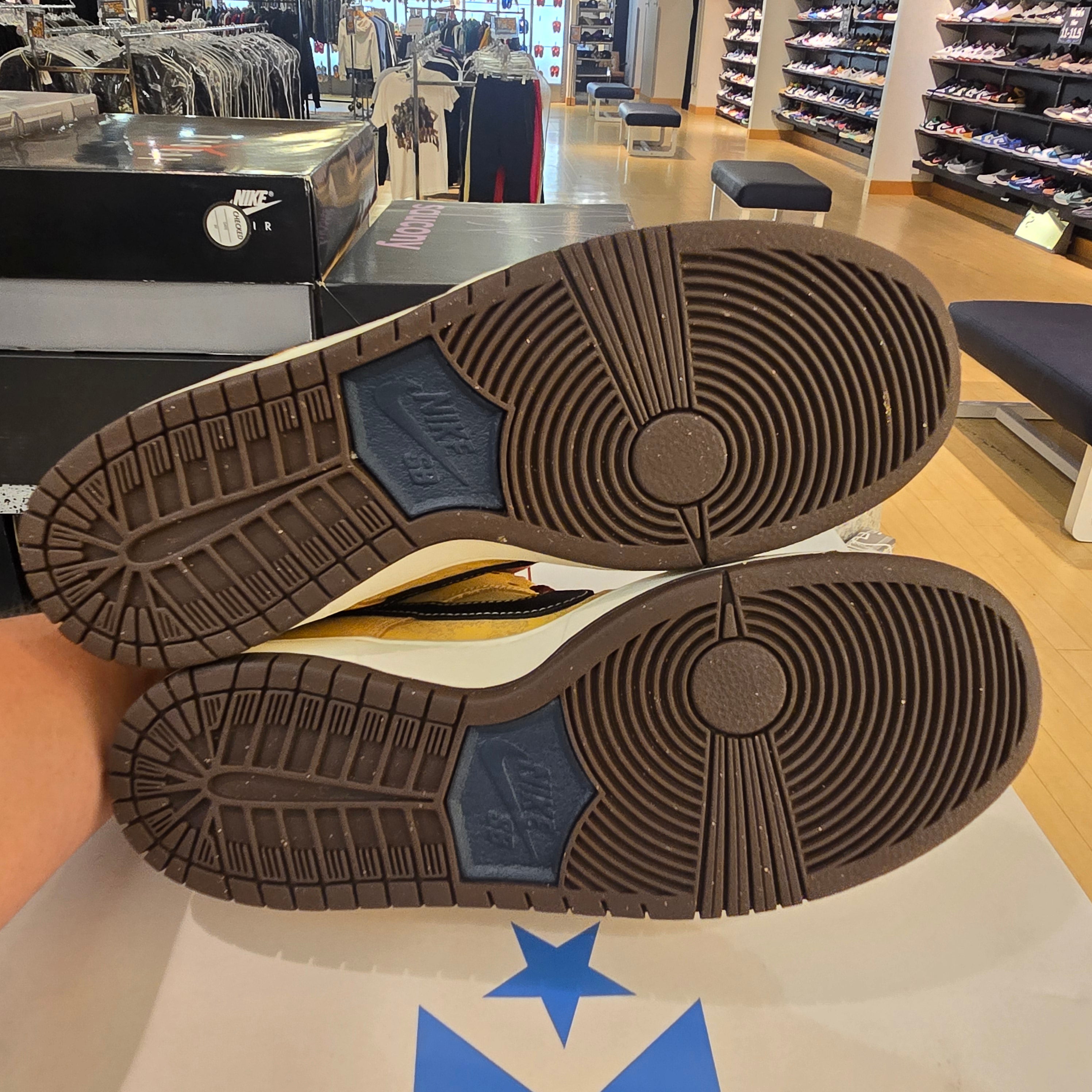 Nike SB Dunk Low City Of Cinema SZ 10