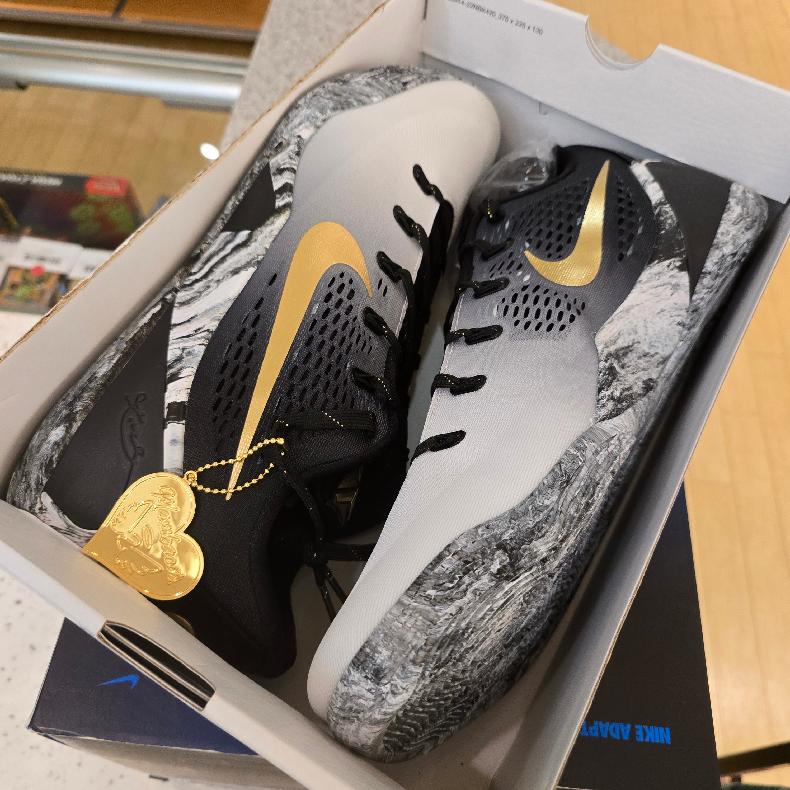 Nike Kobe 9 EM Low Protro Mambacita SZ 18 MISSING LID