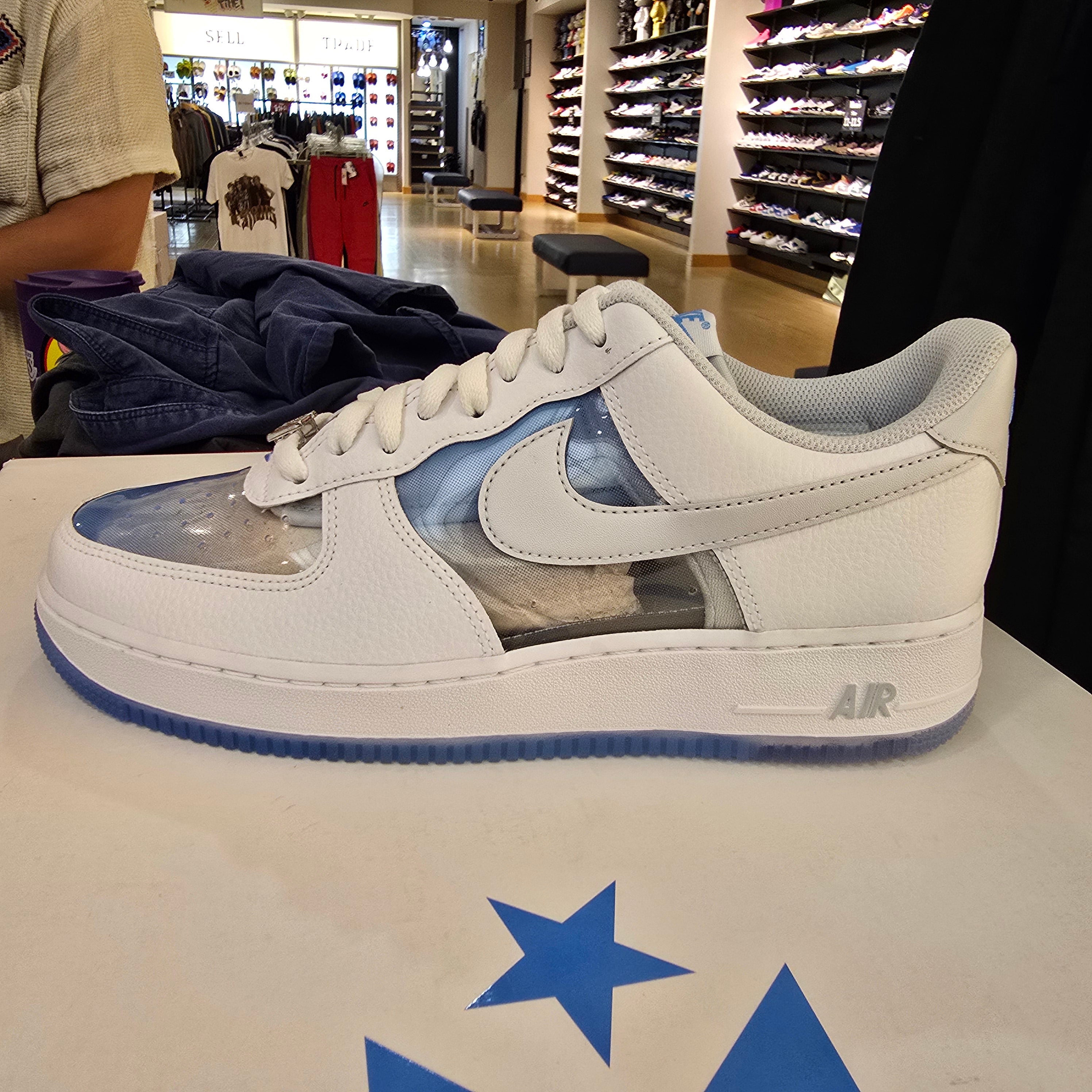 Nike Air Force 1 Low Invisible Women 2.0 SZ 10.5