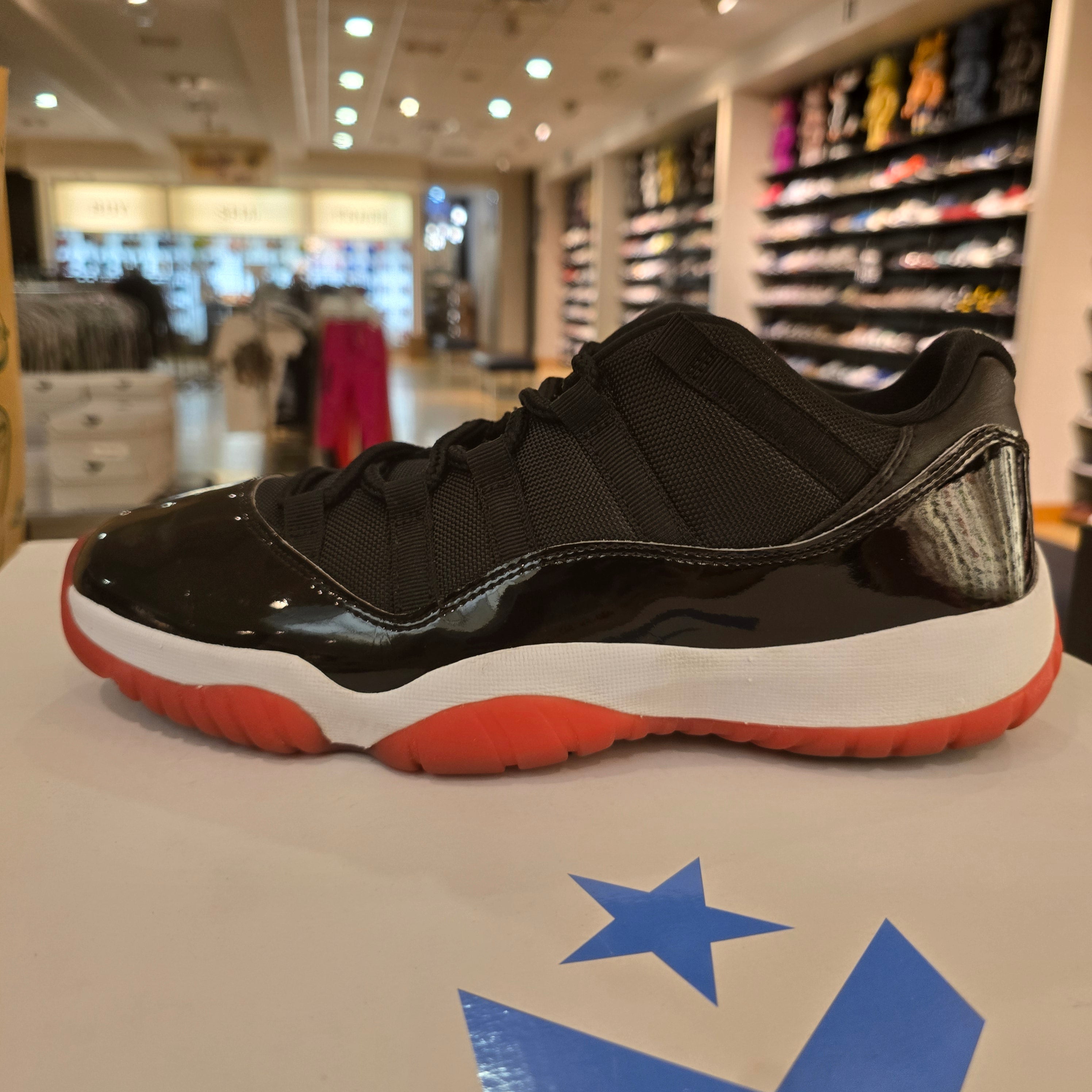 Jordan 11 Retro Low Bred (2025) SZ 10.5 USED