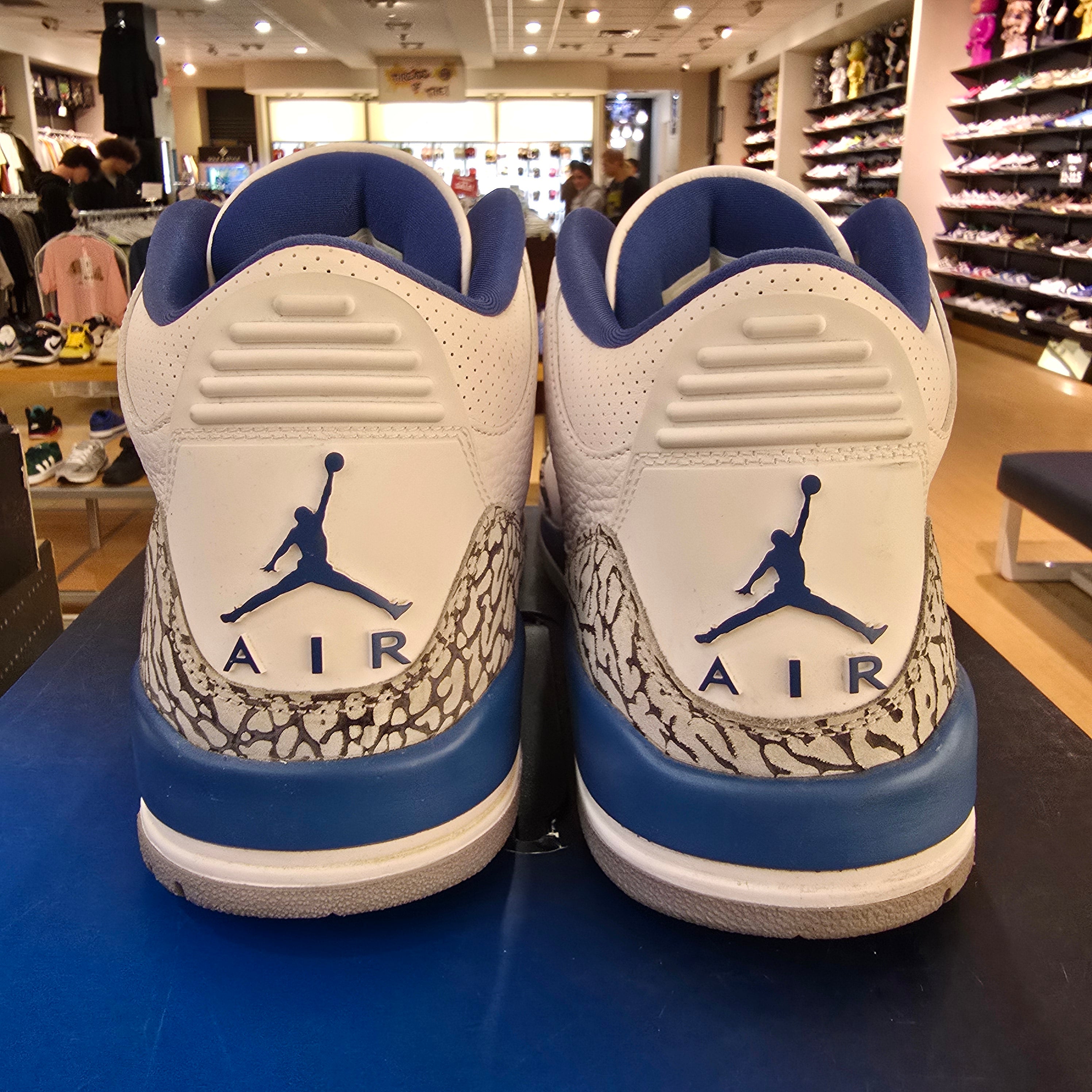 Jordan 3 Retro Wizards SZ 11 USED