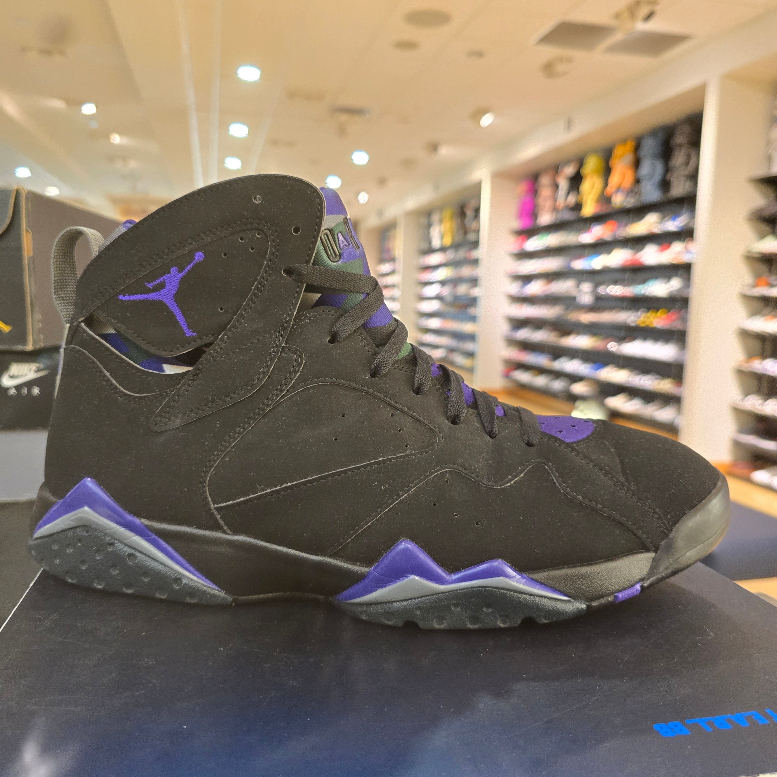 Jordan 7 Retro Ray Allen Bucks SZ 12 USED