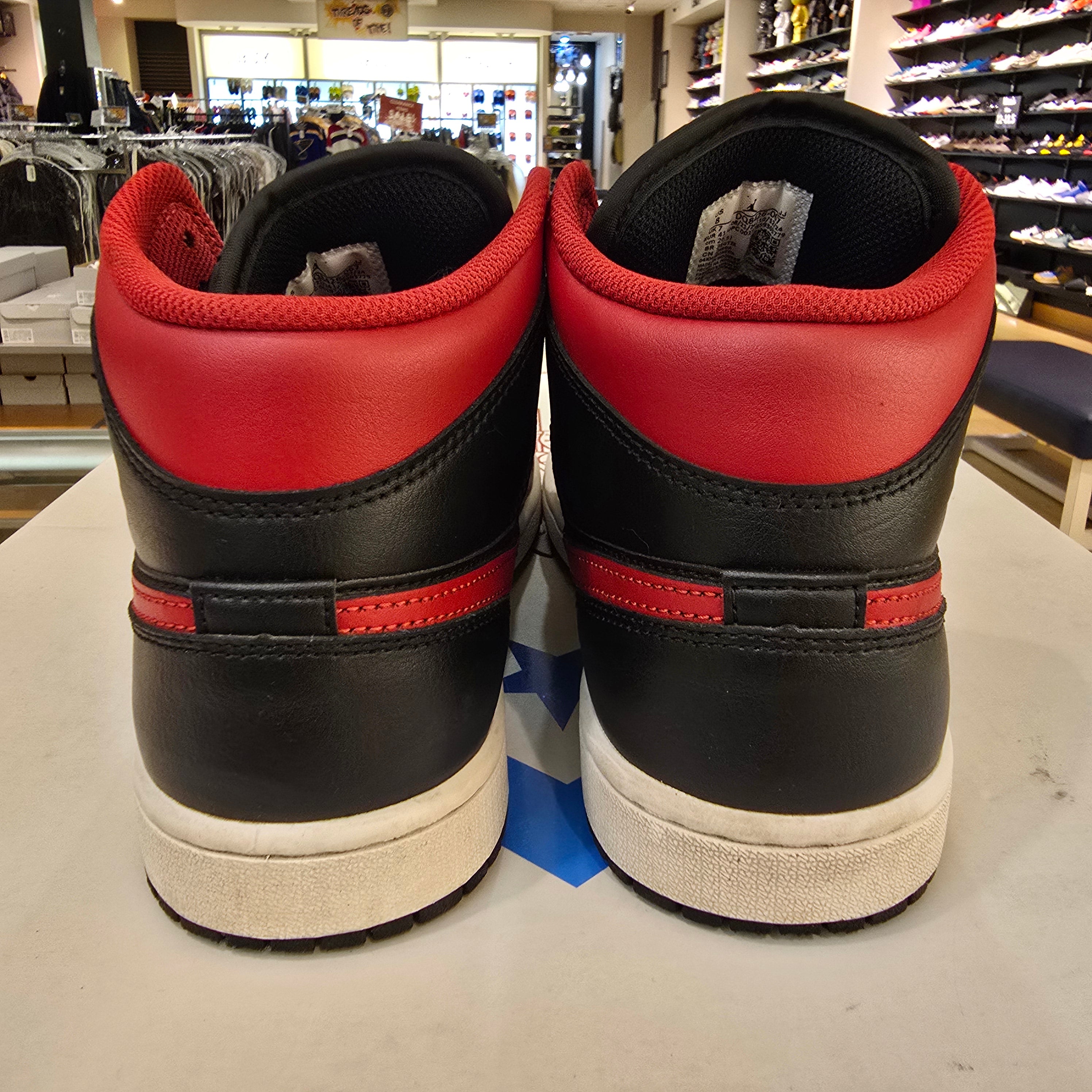 Jordan 1 Mid Bred Twist SZ 8 USED
