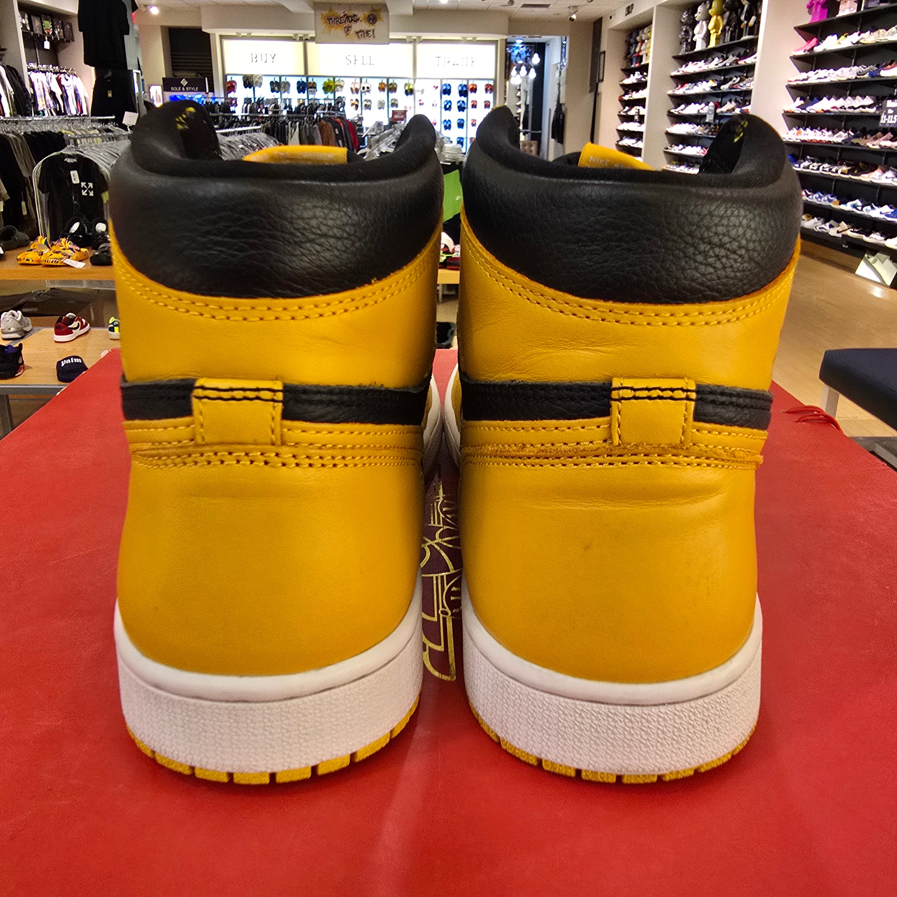 Jordan 1 Retro High Pollen SZ 9.5 USED