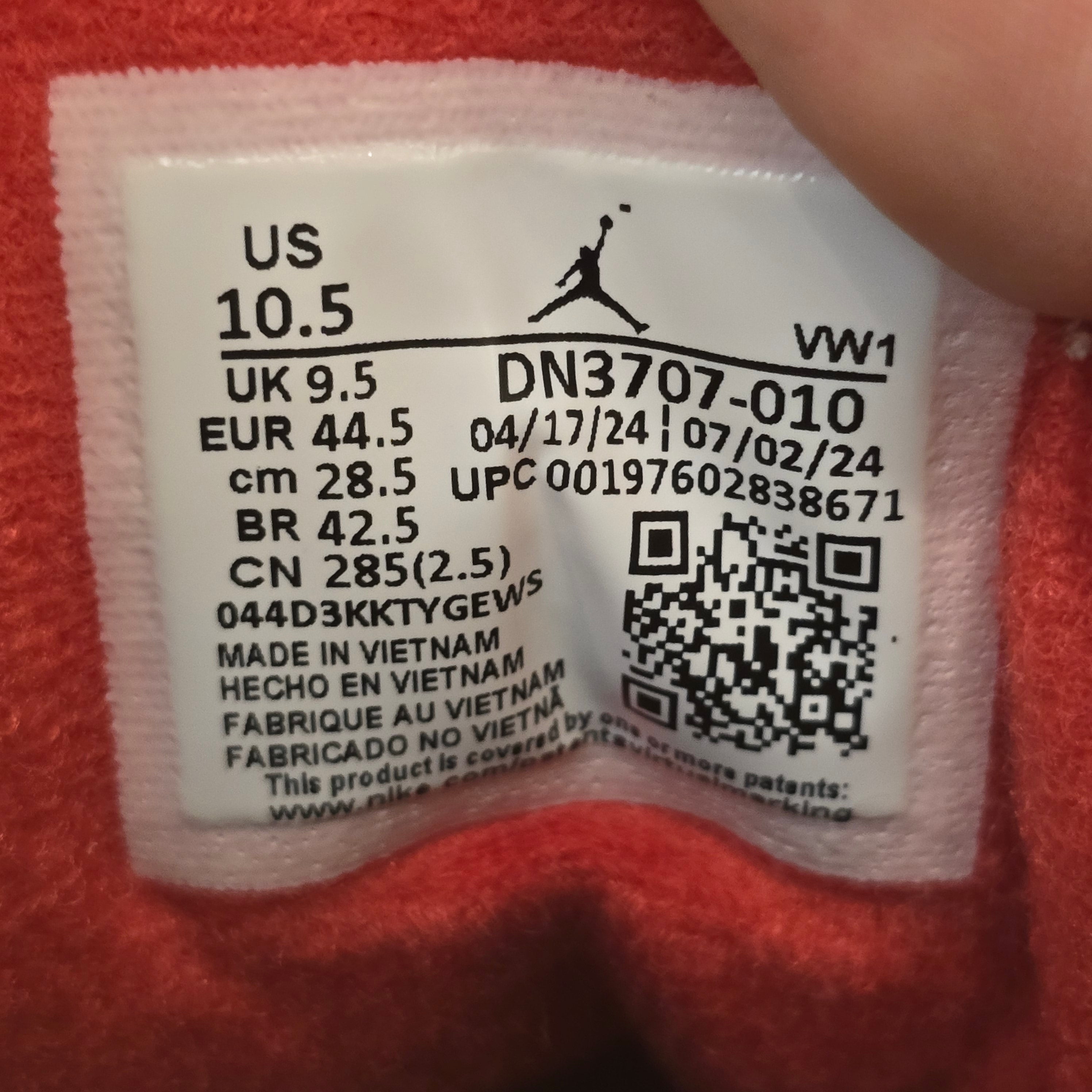 Jordan 3 Retro Black Cement (2024) SZ 10.5 USED NO BOX