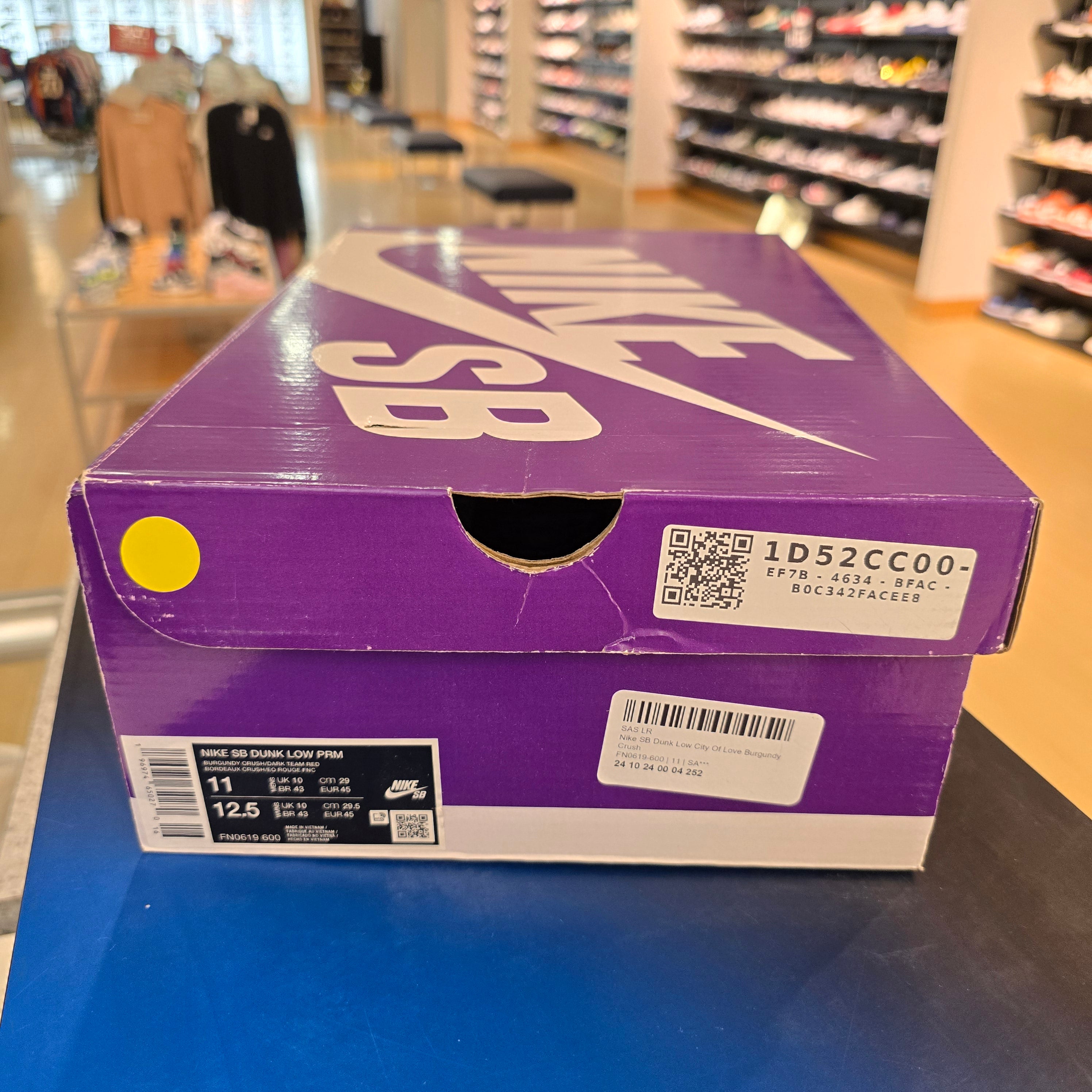 Nike SB Dunk Low City Of Love Burgendy Crush SZ 11 Worn 1X
