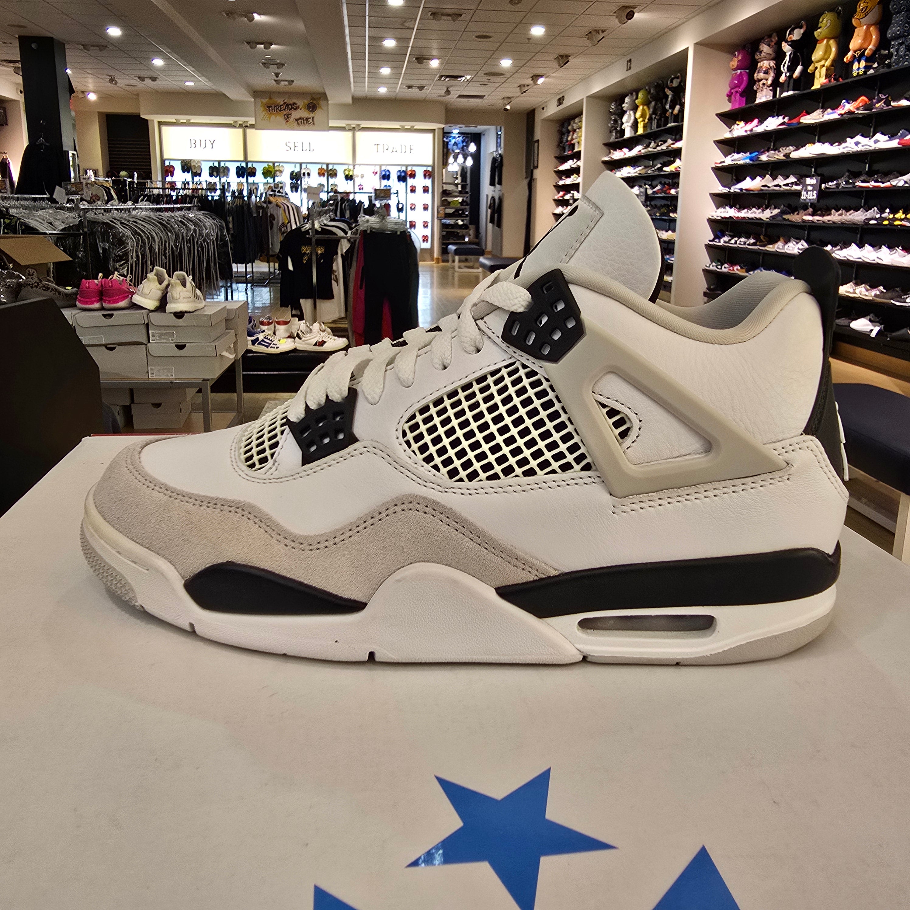 Jordan 4 Retro Military Black SZ 8.5 USED
