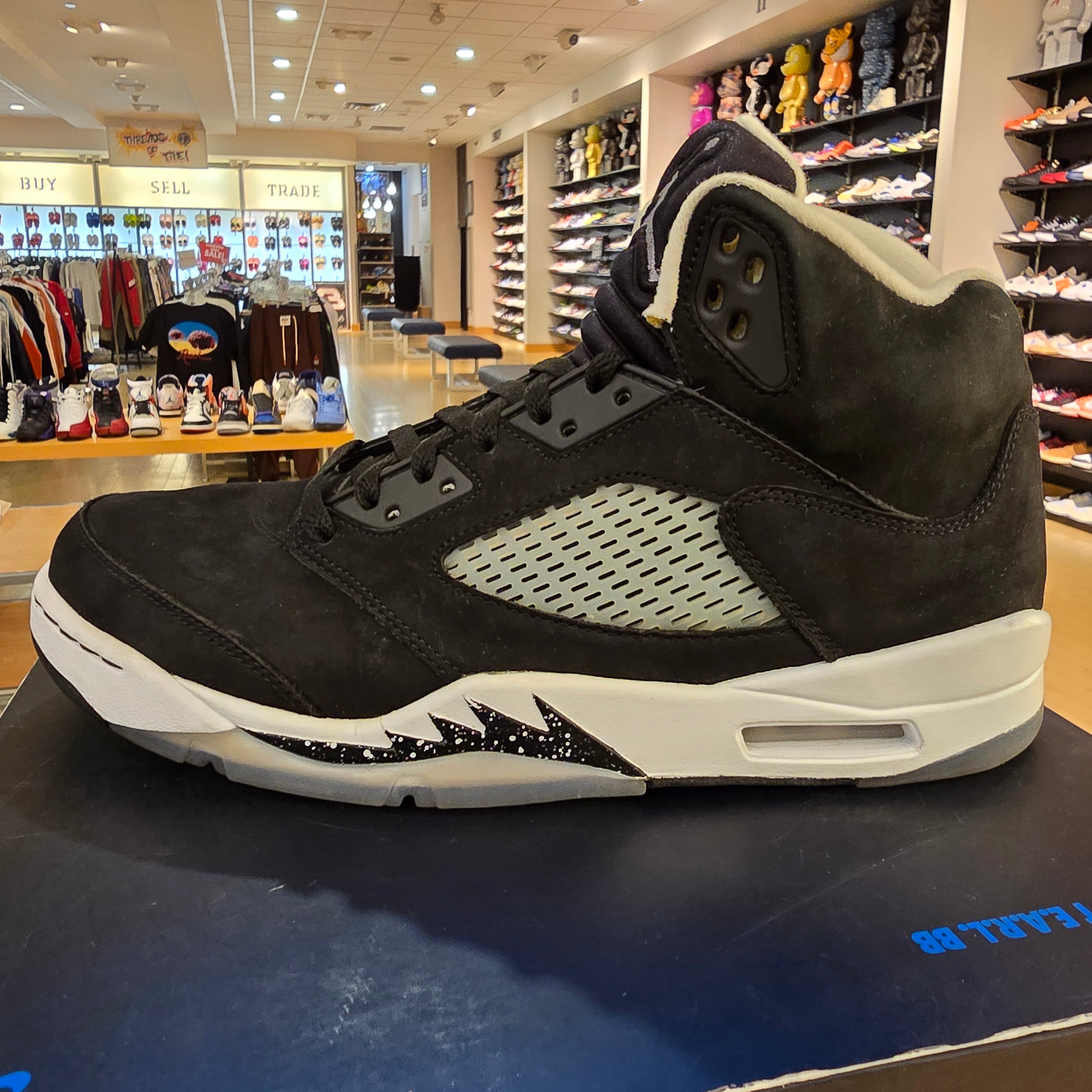 Jordan 5 Retro Moonlight (2021) SZ 10.5 USED