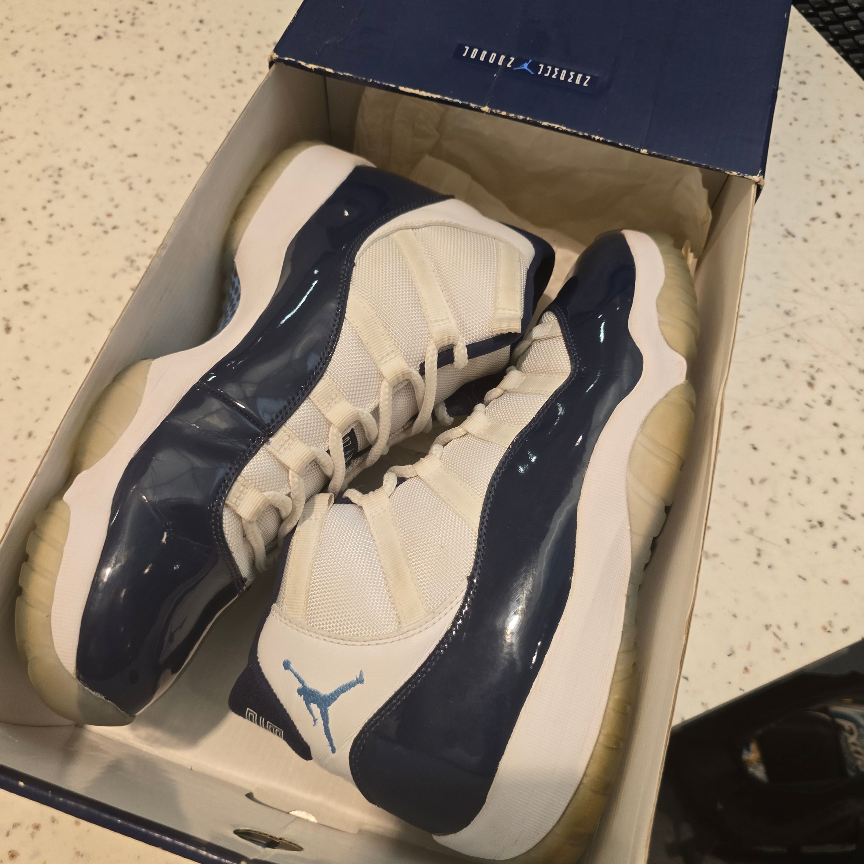 Jordan 11 Retro UNC Win Like 82 SZ 12 USED