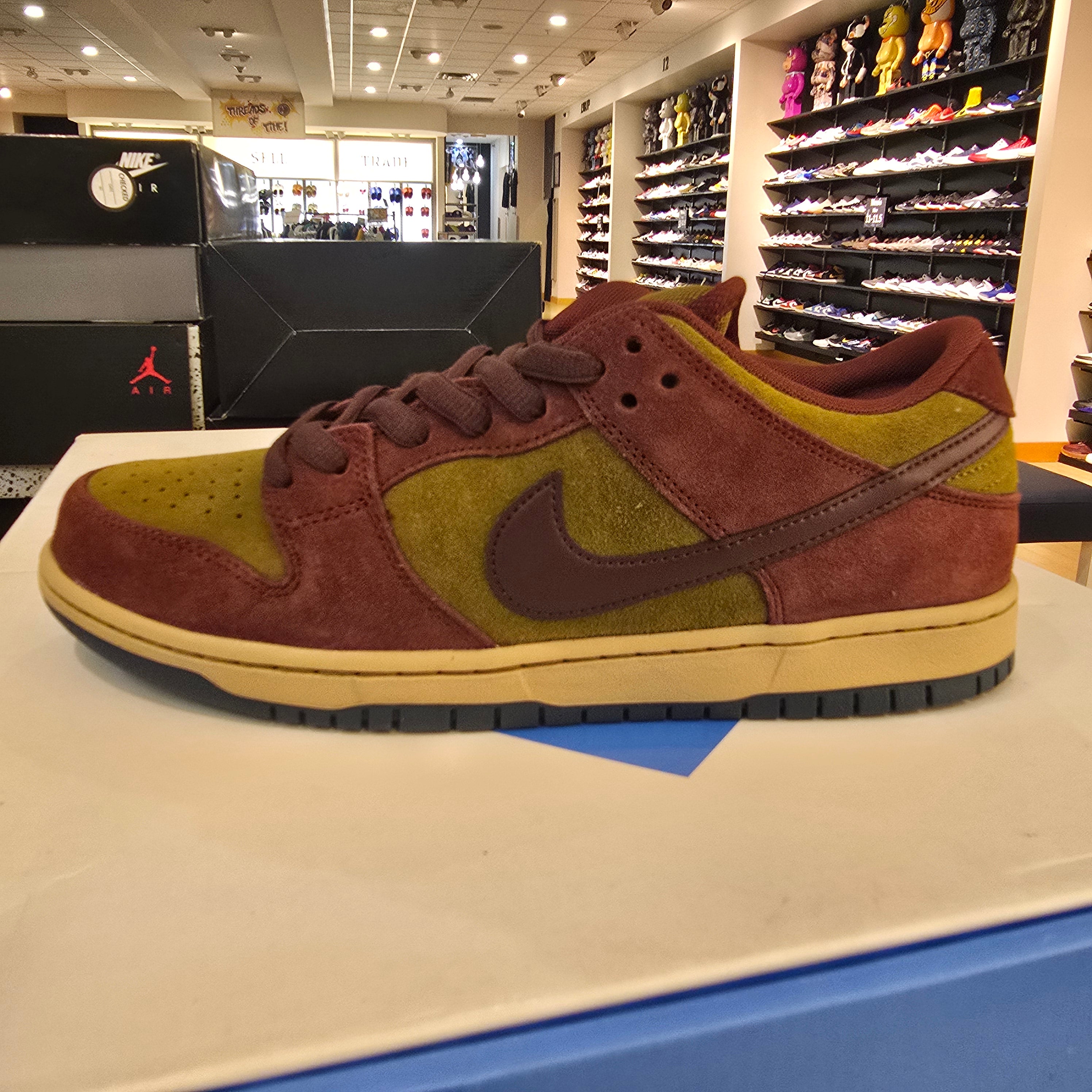 Nike SB Dunk Low Dark Team Red Olive Flak SZ 10
