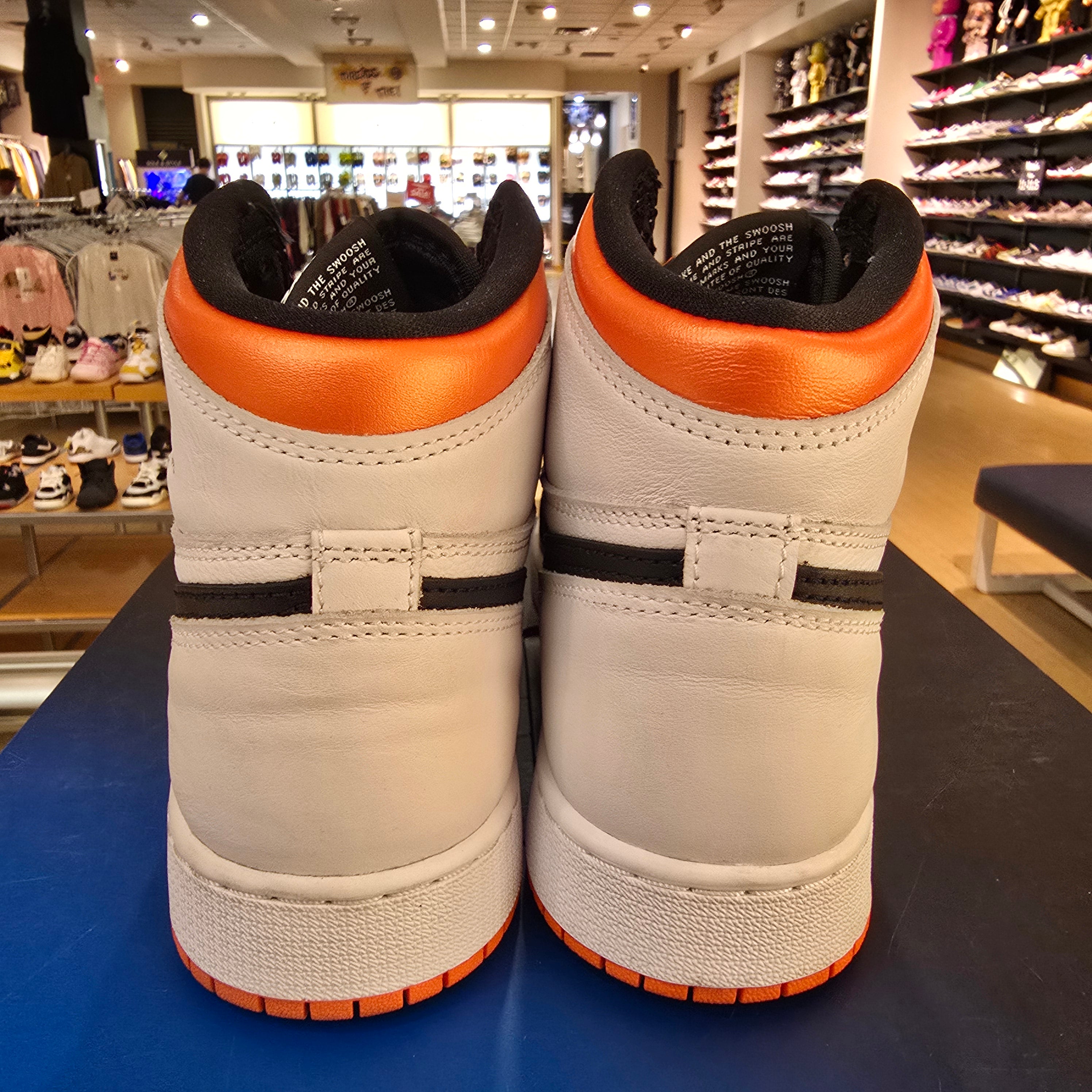 Jordan 1 High OG Electro Orange (GS) SZ 7Y USED NO BOX