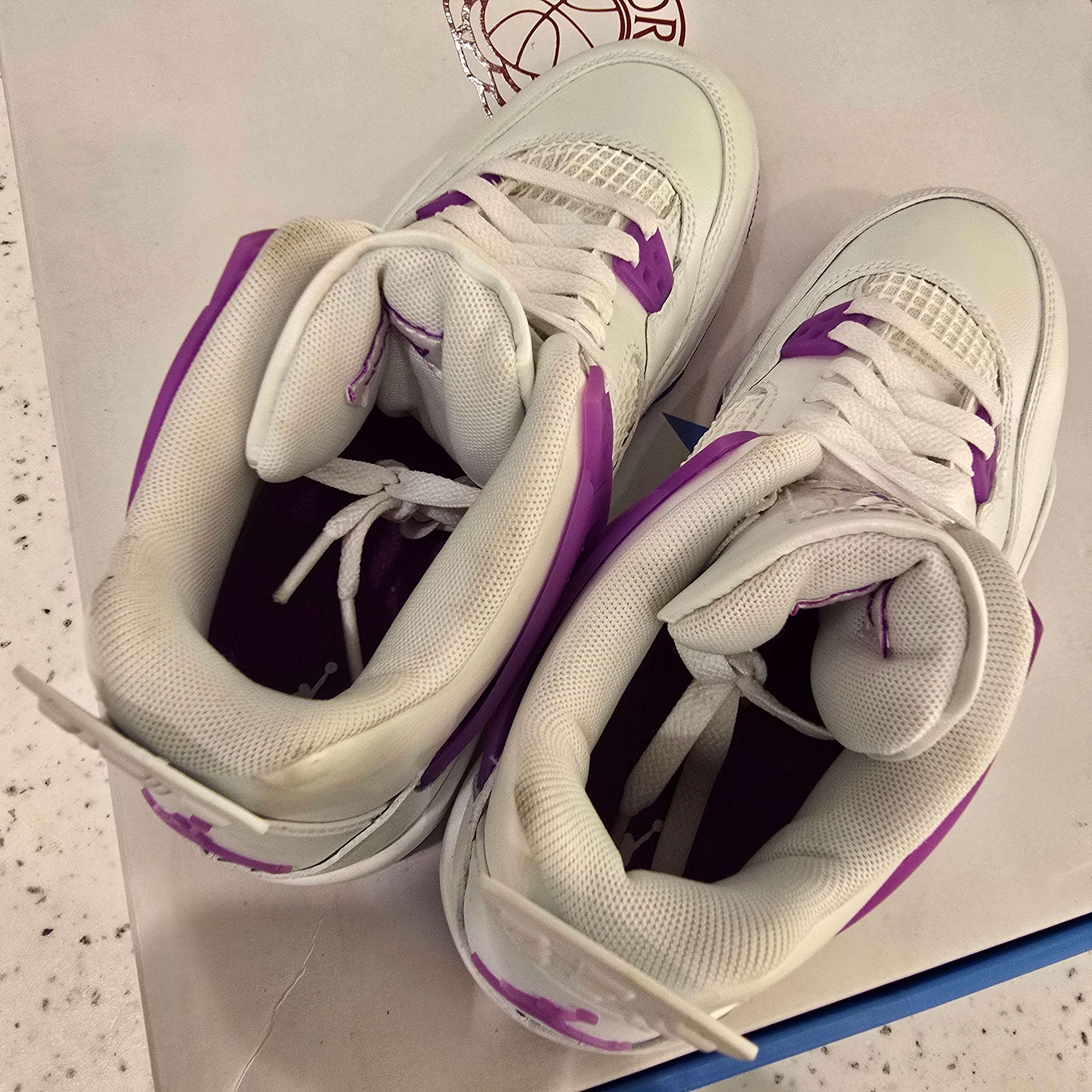 Jordan 4 Retro Hyper Violet (GS) SZ 7Y USED NO BOX