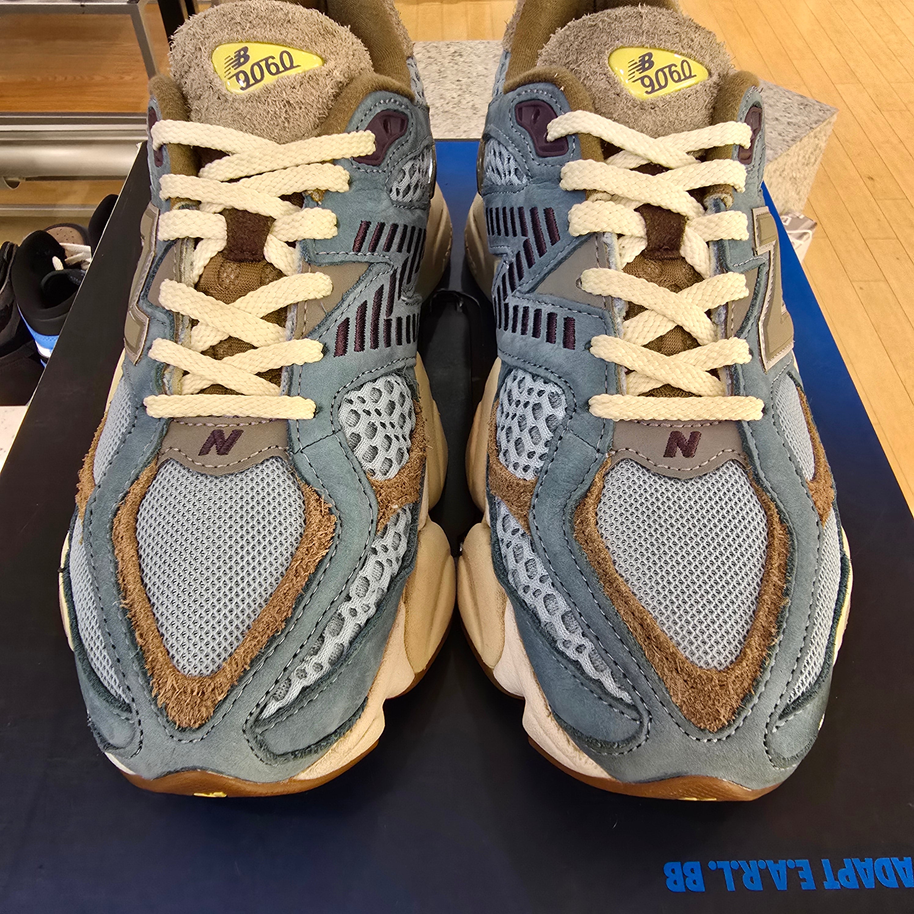 New Balance 9060 Bodega Age of Discovery SZ 8 USED